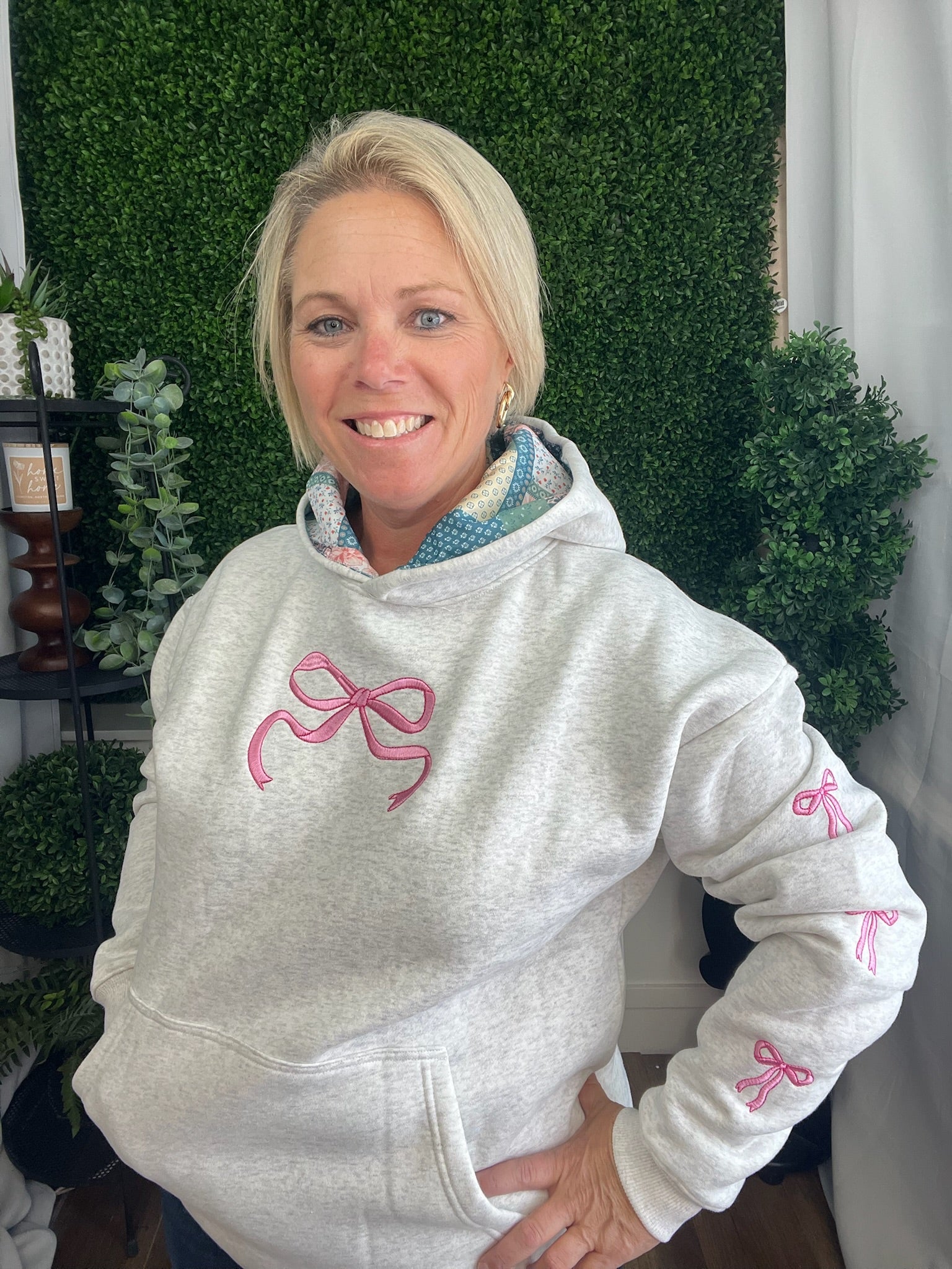 DILARA HOODED SWEATSHIRT - BOW