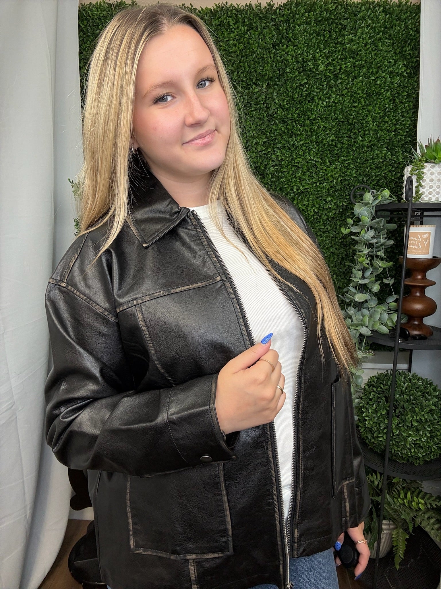 WASHED FAUX LEATHER COLLARED ZIP-UP JACKET