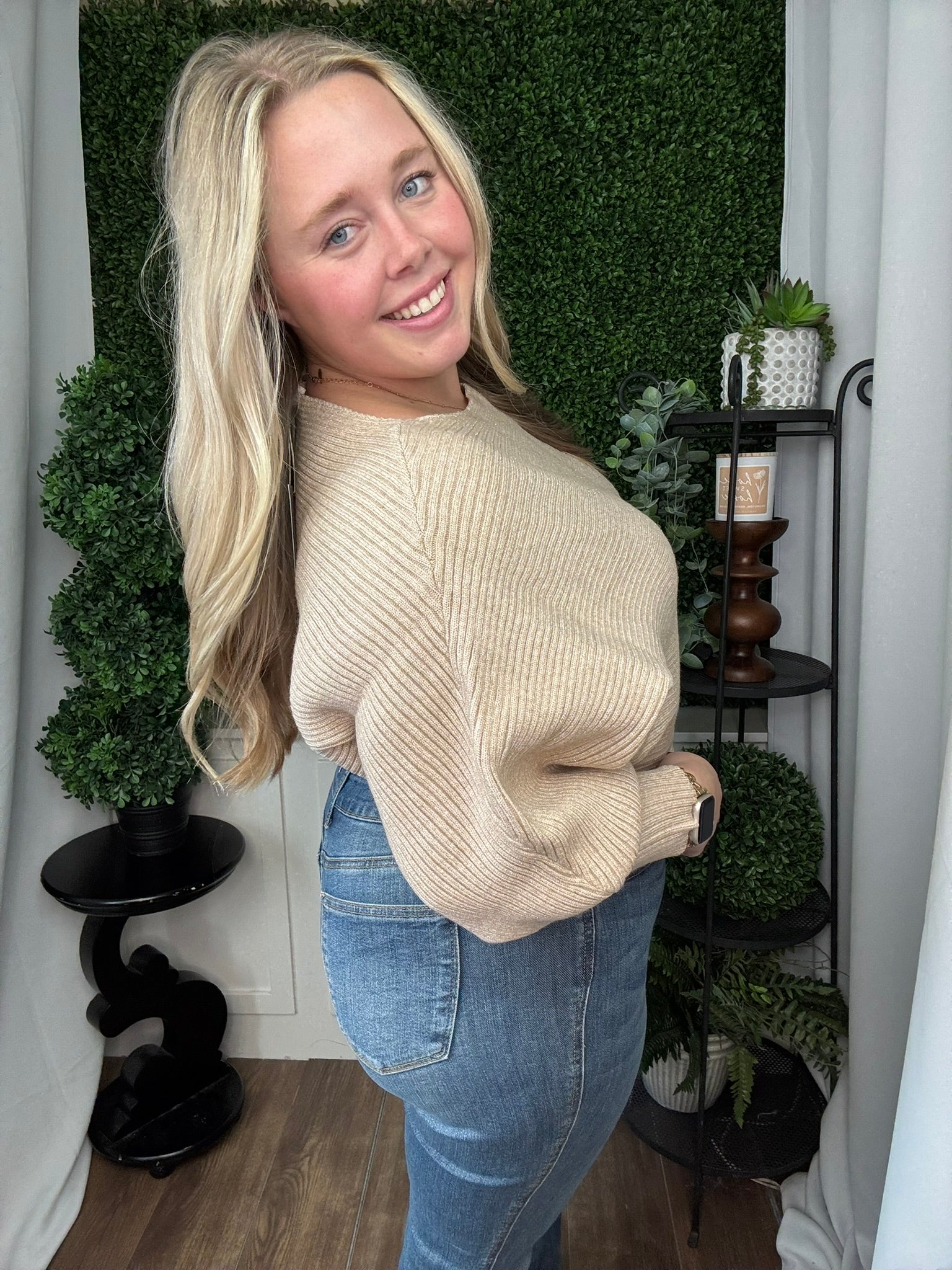 ROUND NECK SWEATER TOP - GOLD