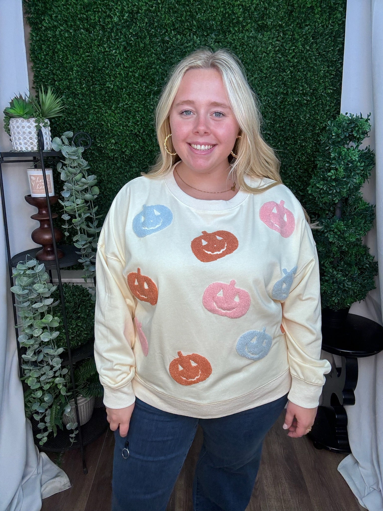 HALLOWEEN PUMPKIN TOWEL EMBROIDERED SWEATSHIRT - CREAM