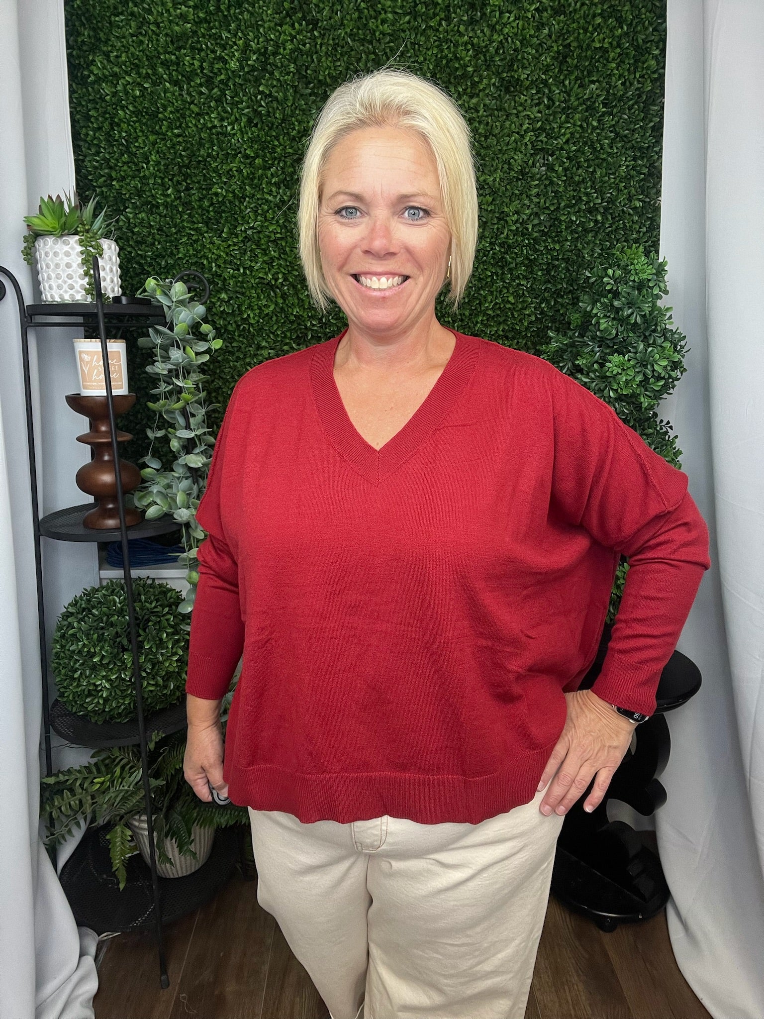 SOLID VNECK LS SWEATER - MERLOT