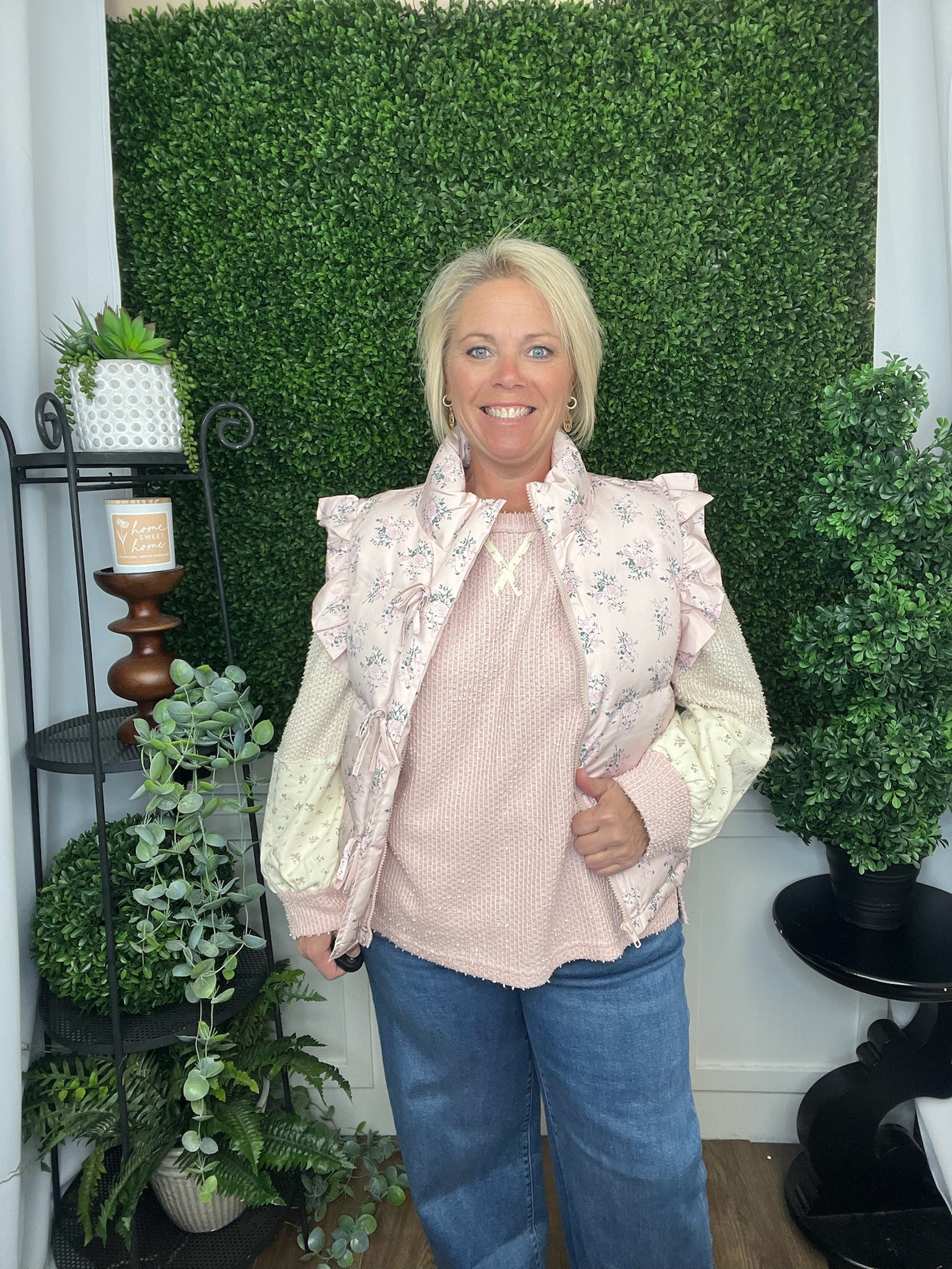 FRONT BOW RUFFLE SLV PUFFER VEST - PINK FLORAL