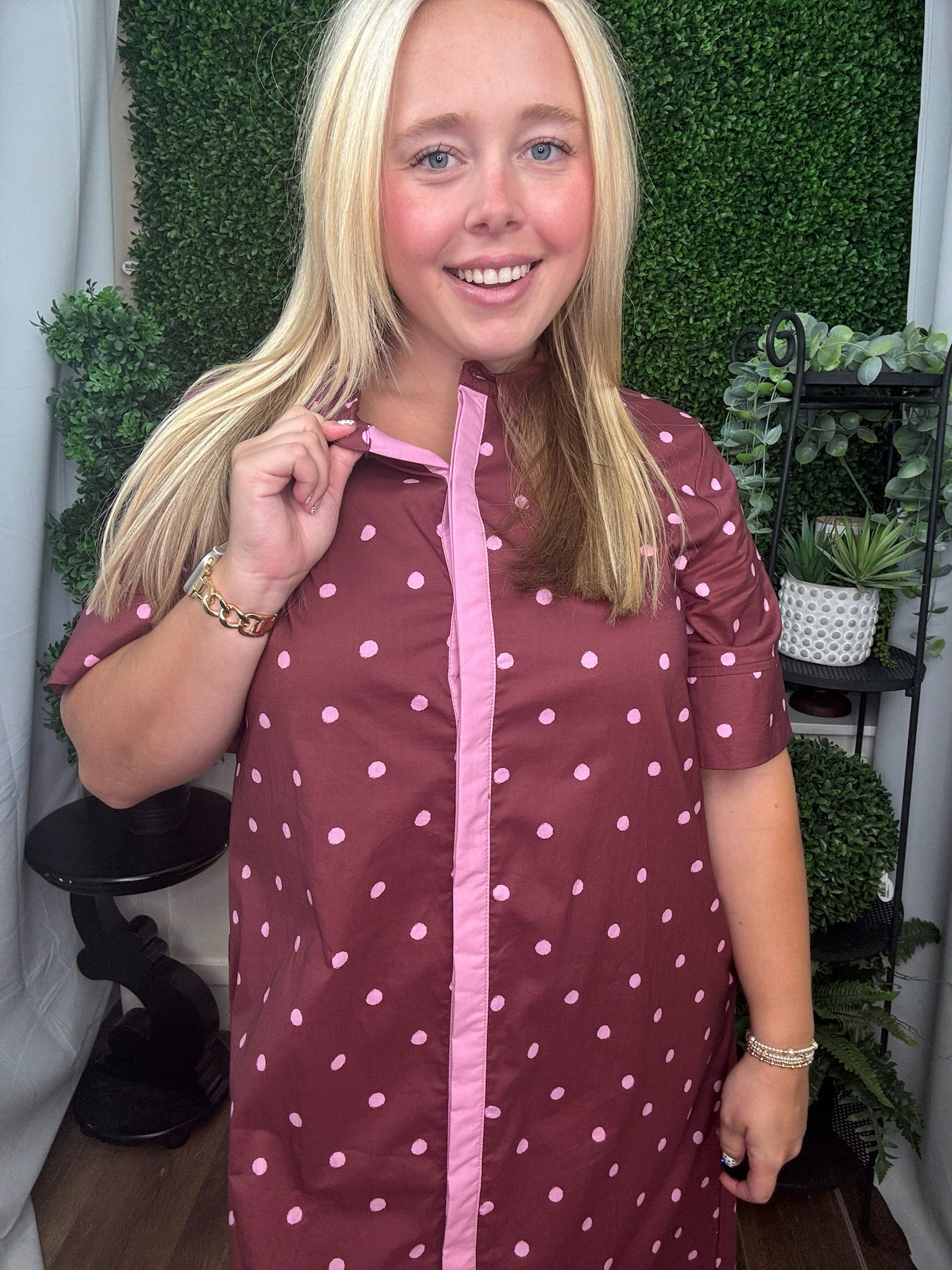 POLKA DOT CONTRAST TRIM SHIRT DRESS - BURGUNDY