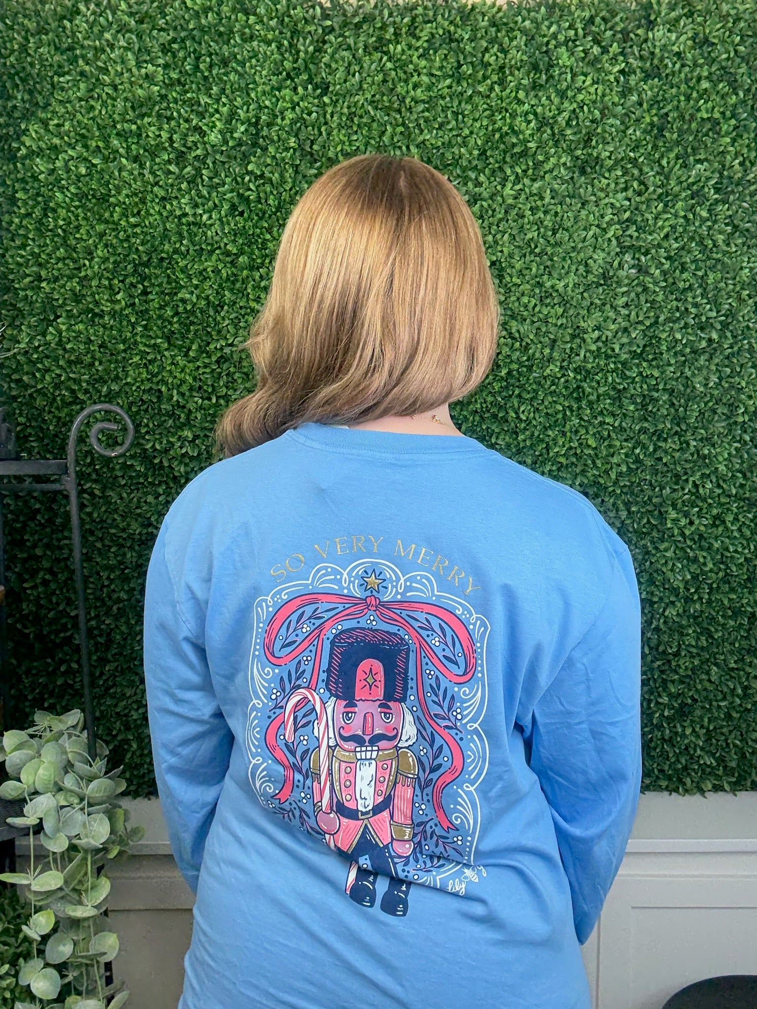 SO VERY MERRY NUTCRACKER LS AZURE