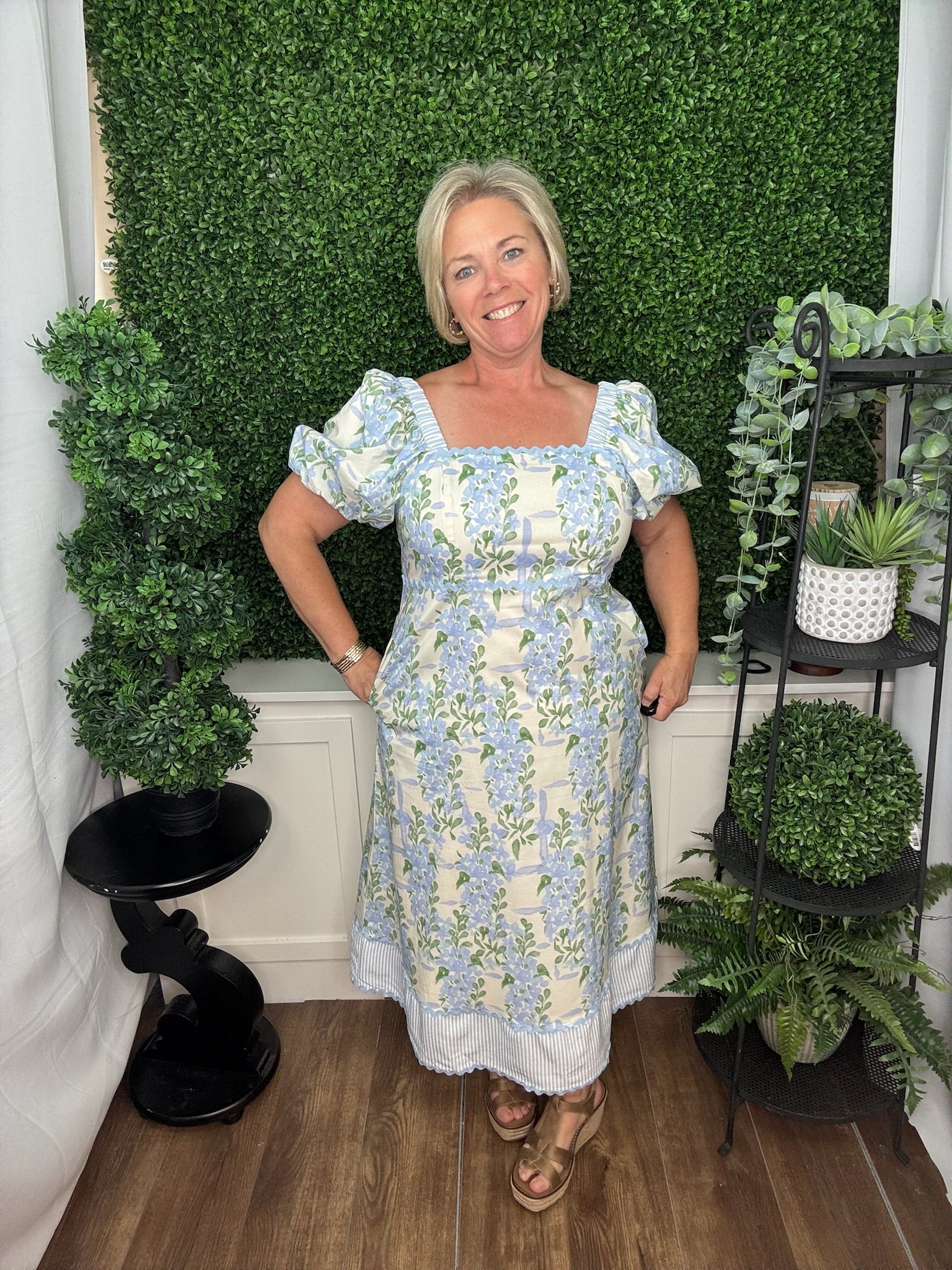 PUFF SHORT SLEEVE DRESS