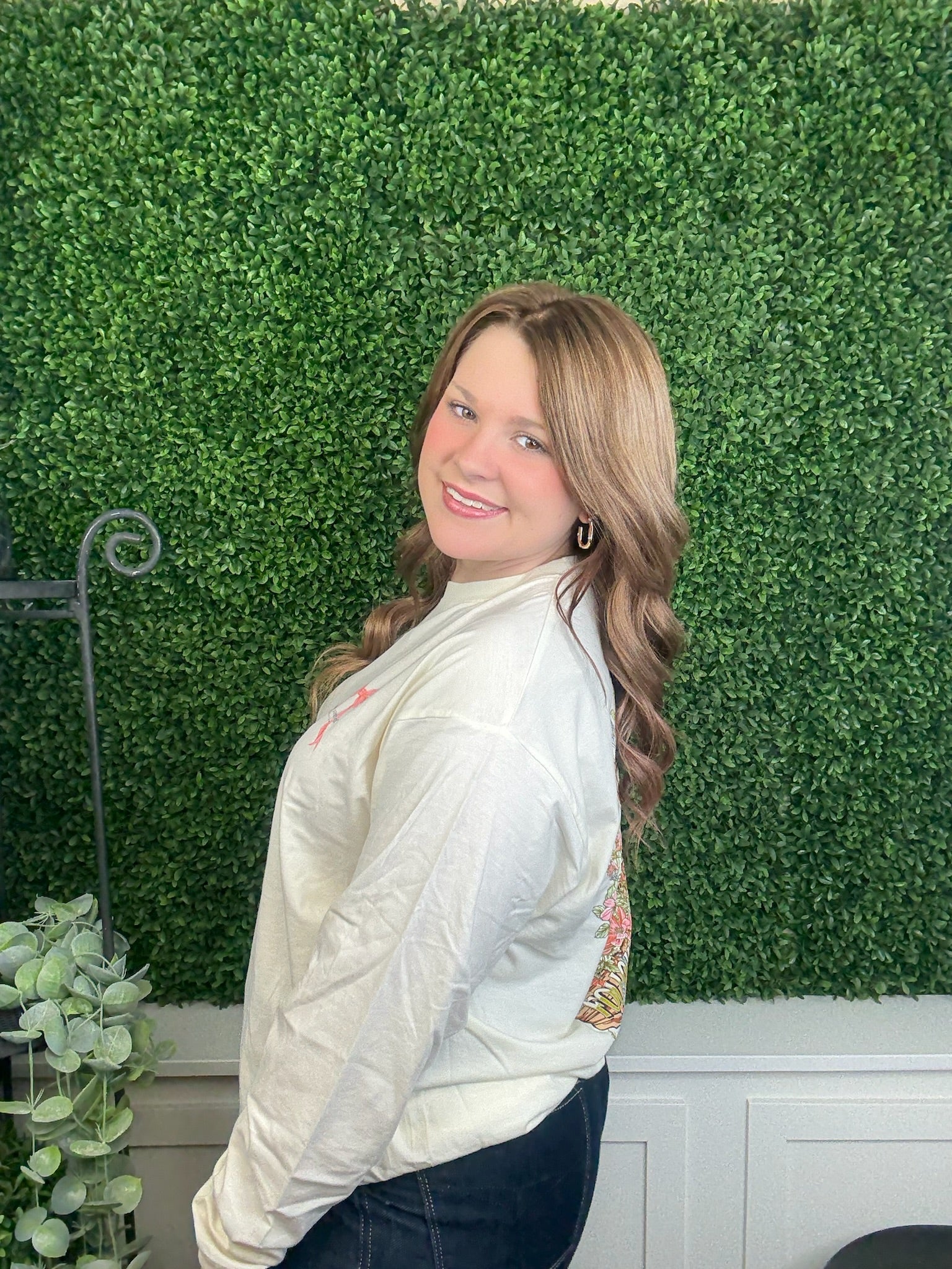 FOLLOW THE WORD NOT THE HERD LS - LINEN