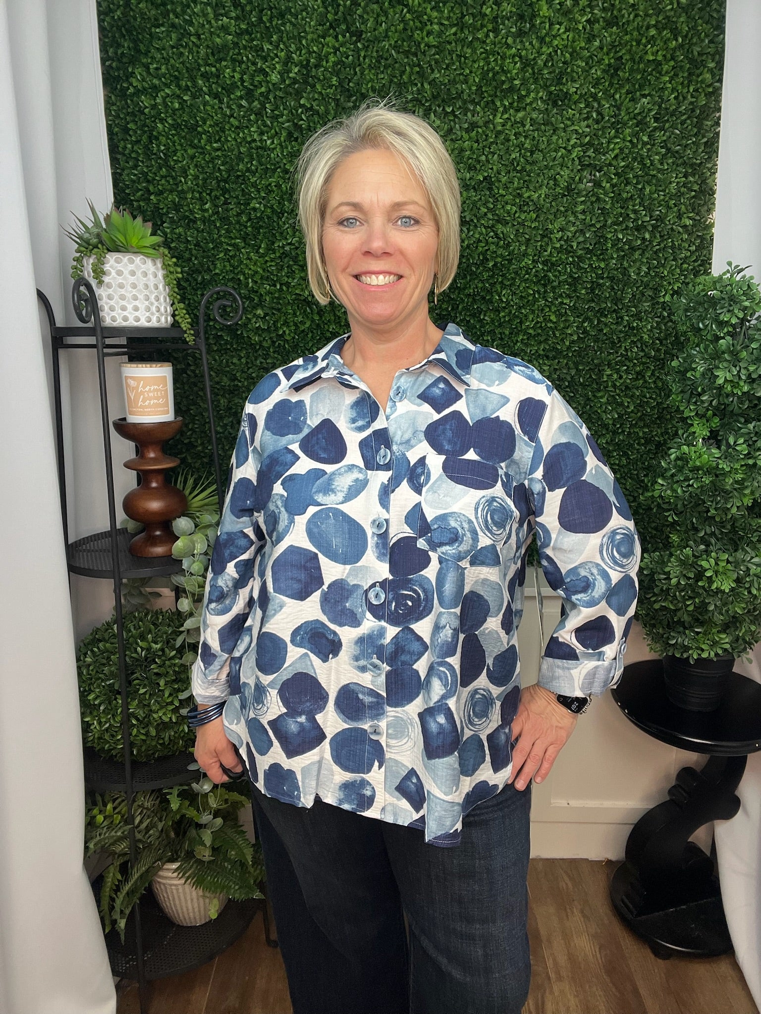 WOVEN BUTTON FRONT 3/4 SLEEVE BLOUSE - DOT MULTI