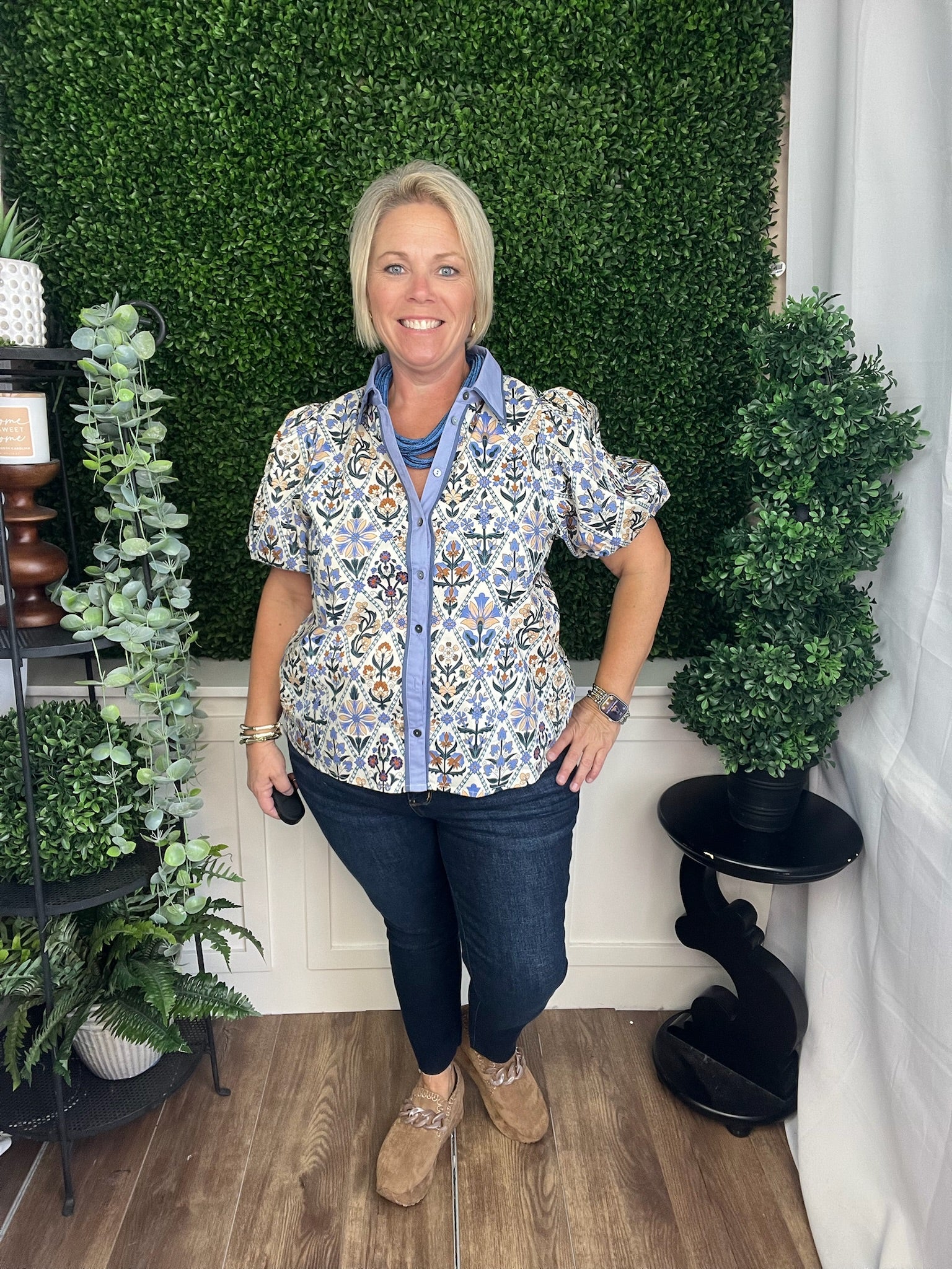 FLORAL PRINT DIAMOND PATTERN SHORT BUBBLE SLEEVE TOP - BLUE MULTI