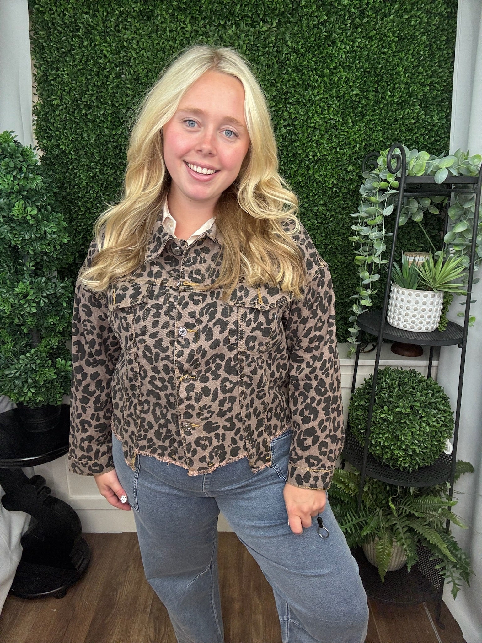 LEOPARD DENIM JACKET - BROWN