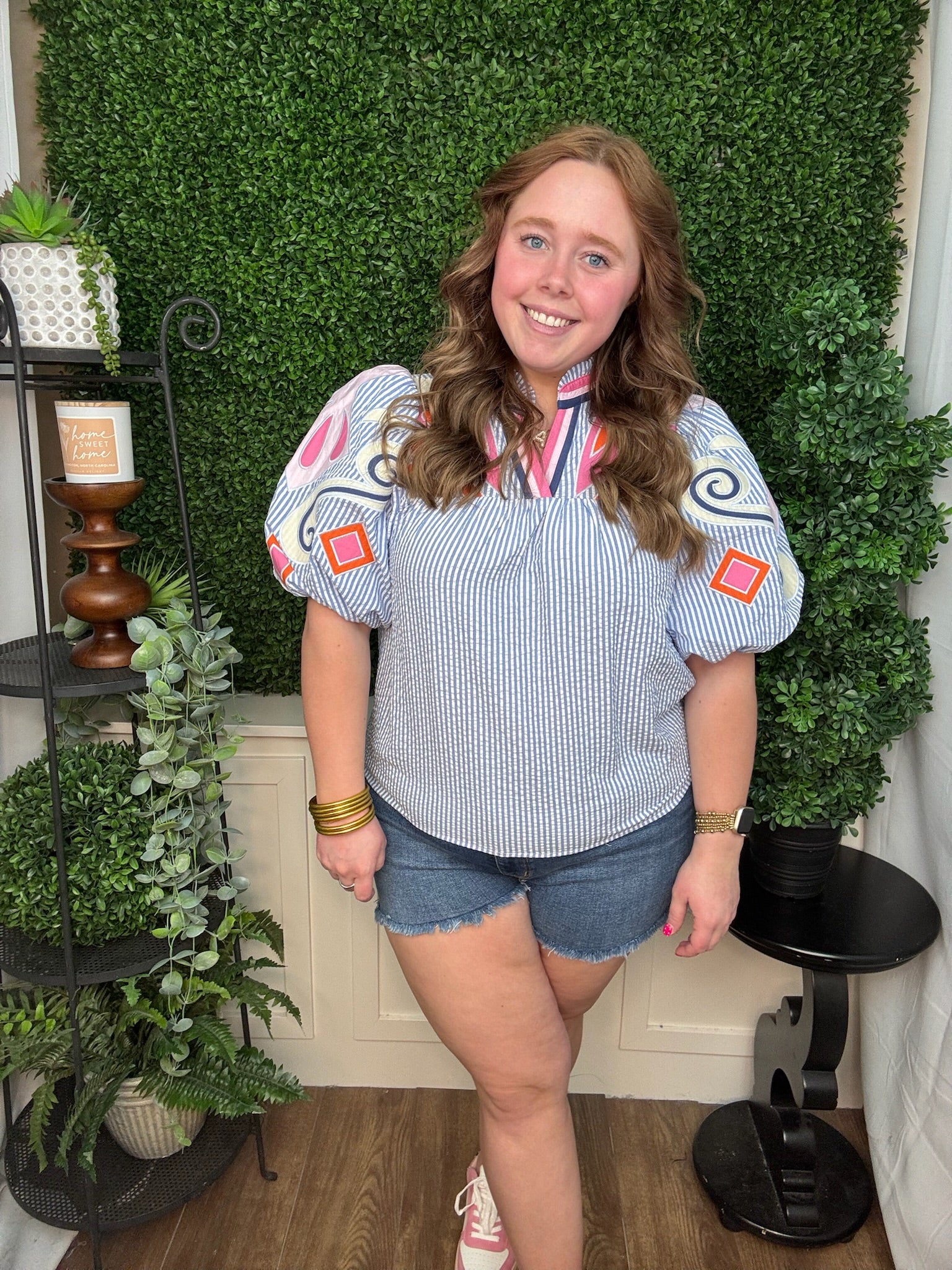 PUFF SLEEVE EMBROIDERY TEXTURED TOP - BLUE