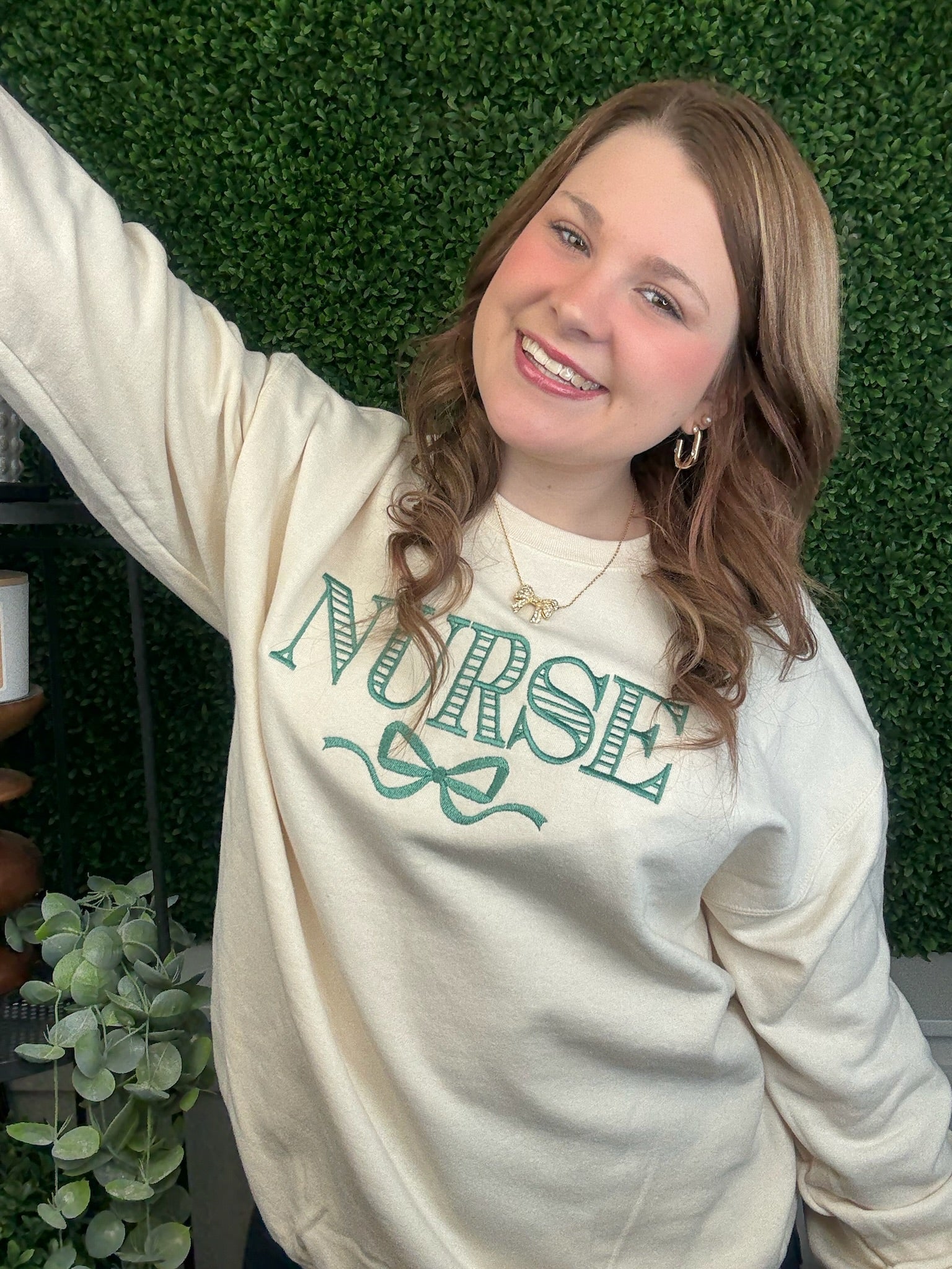 STRIPED "NURSE" W/BOW SWEATSHIRT - SWEET CREAM