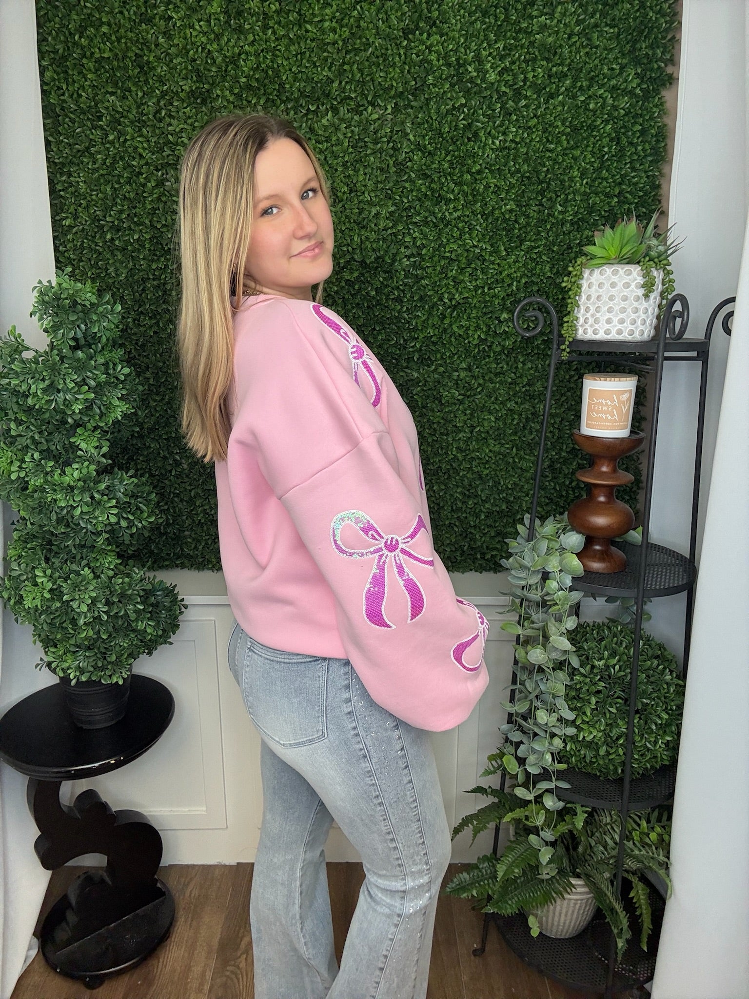 SEQUIN BOWS SWEATSHIRT - PINK