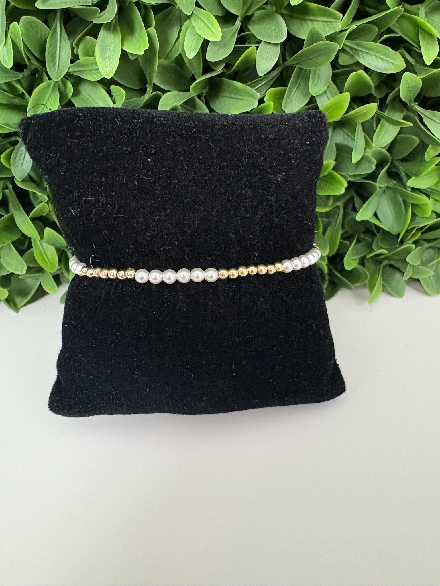 CLASSIC BLISSFUL PATTERN 2.5MM BEAD BRAC - 3MM PEARL