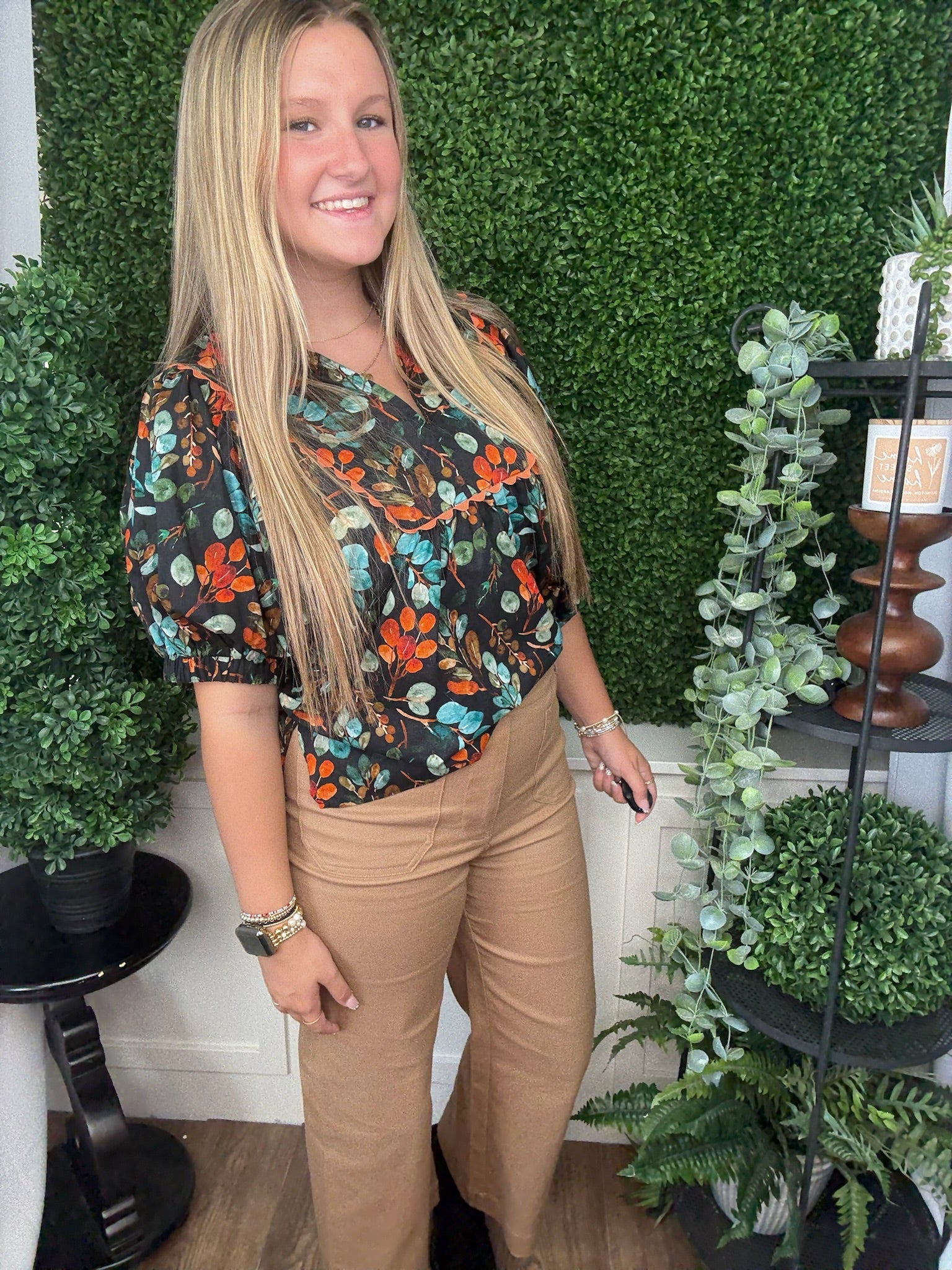 BOTANICAL PRINT VNECK DOLMAN TOP - BLACK