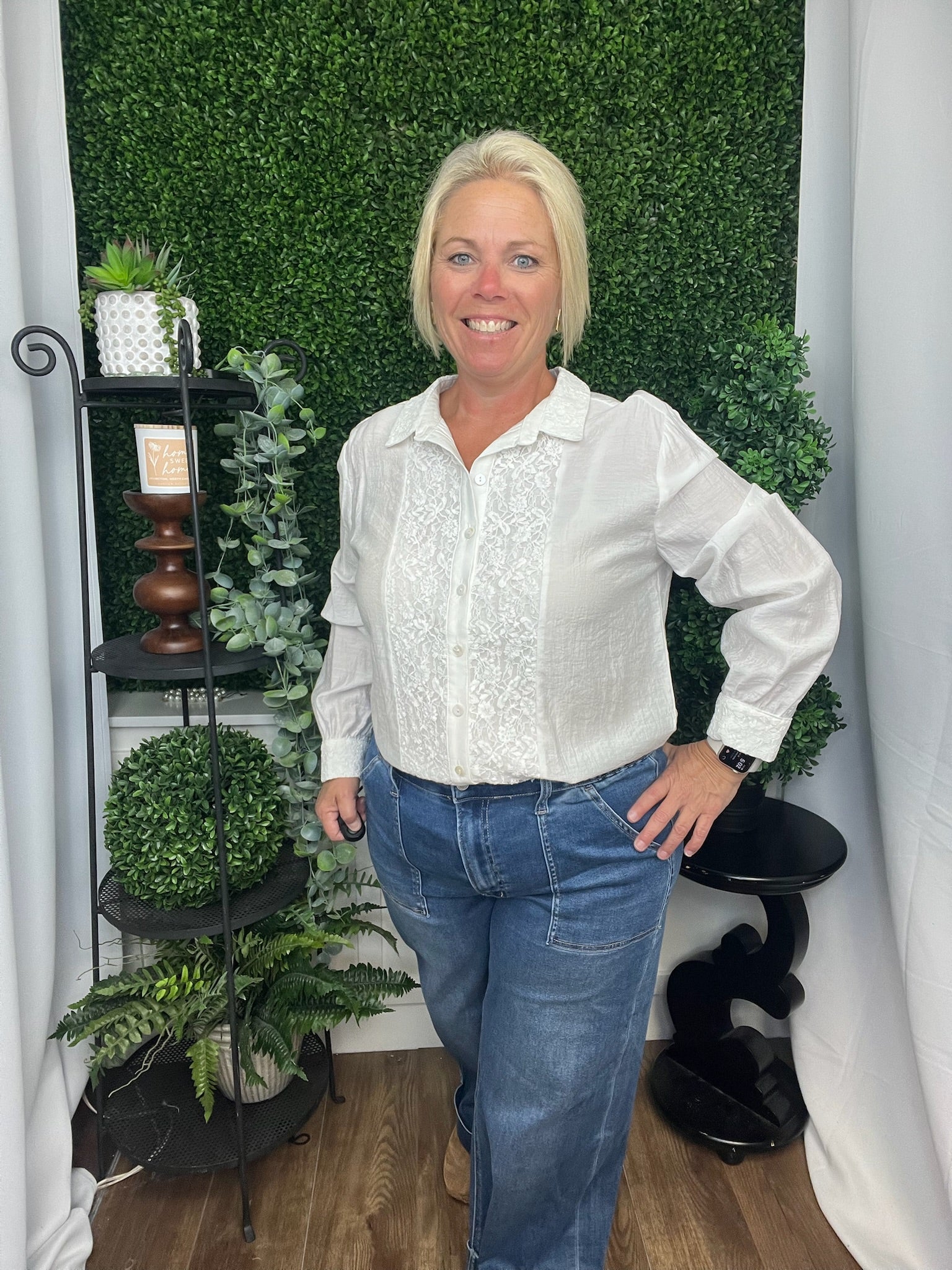 LS WOVEN BUTTON DOWN TOP W/LACE DETAIL - OFF WHITE