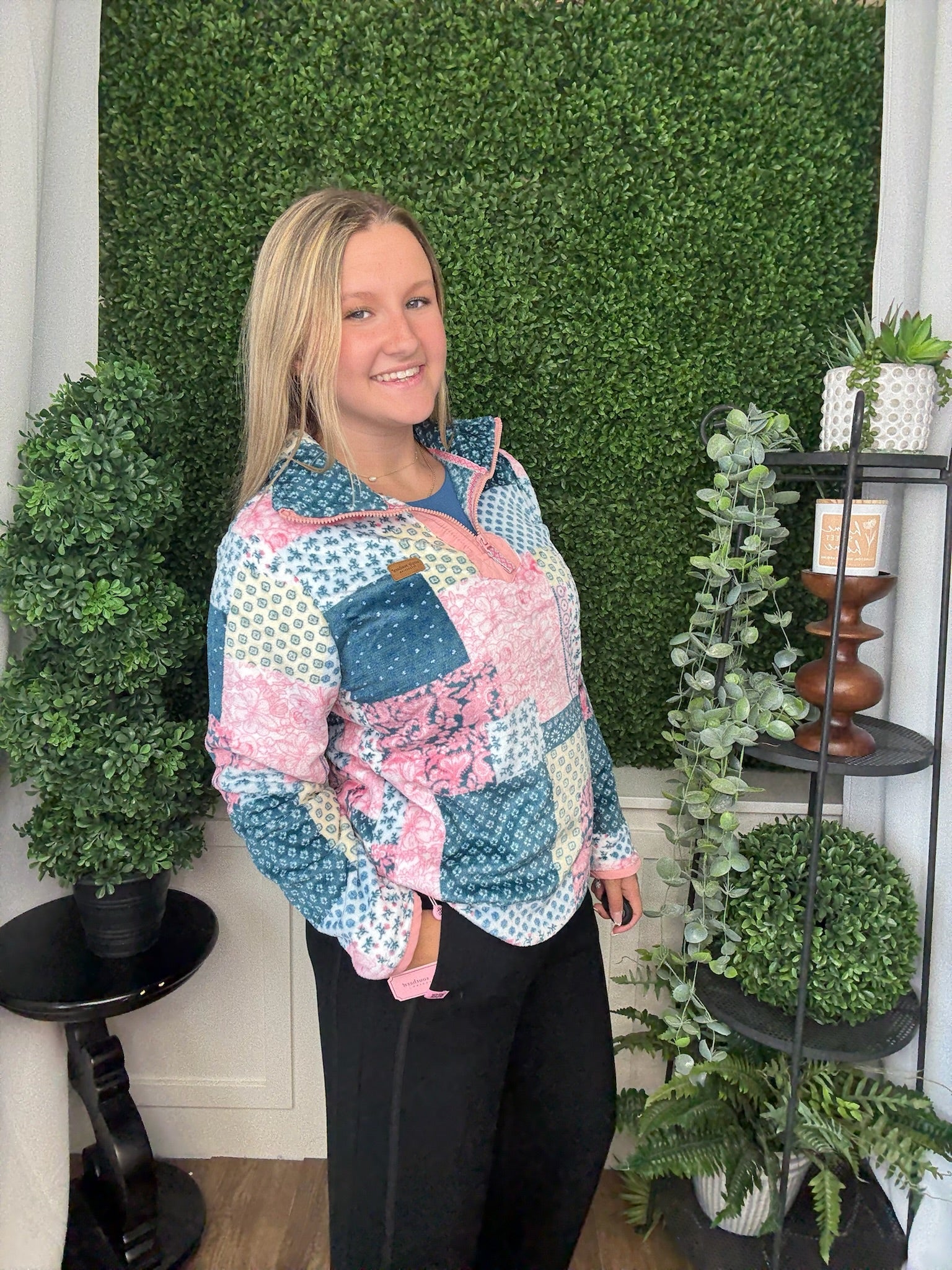 YNECK PULLOVER - QUILT PATTERN