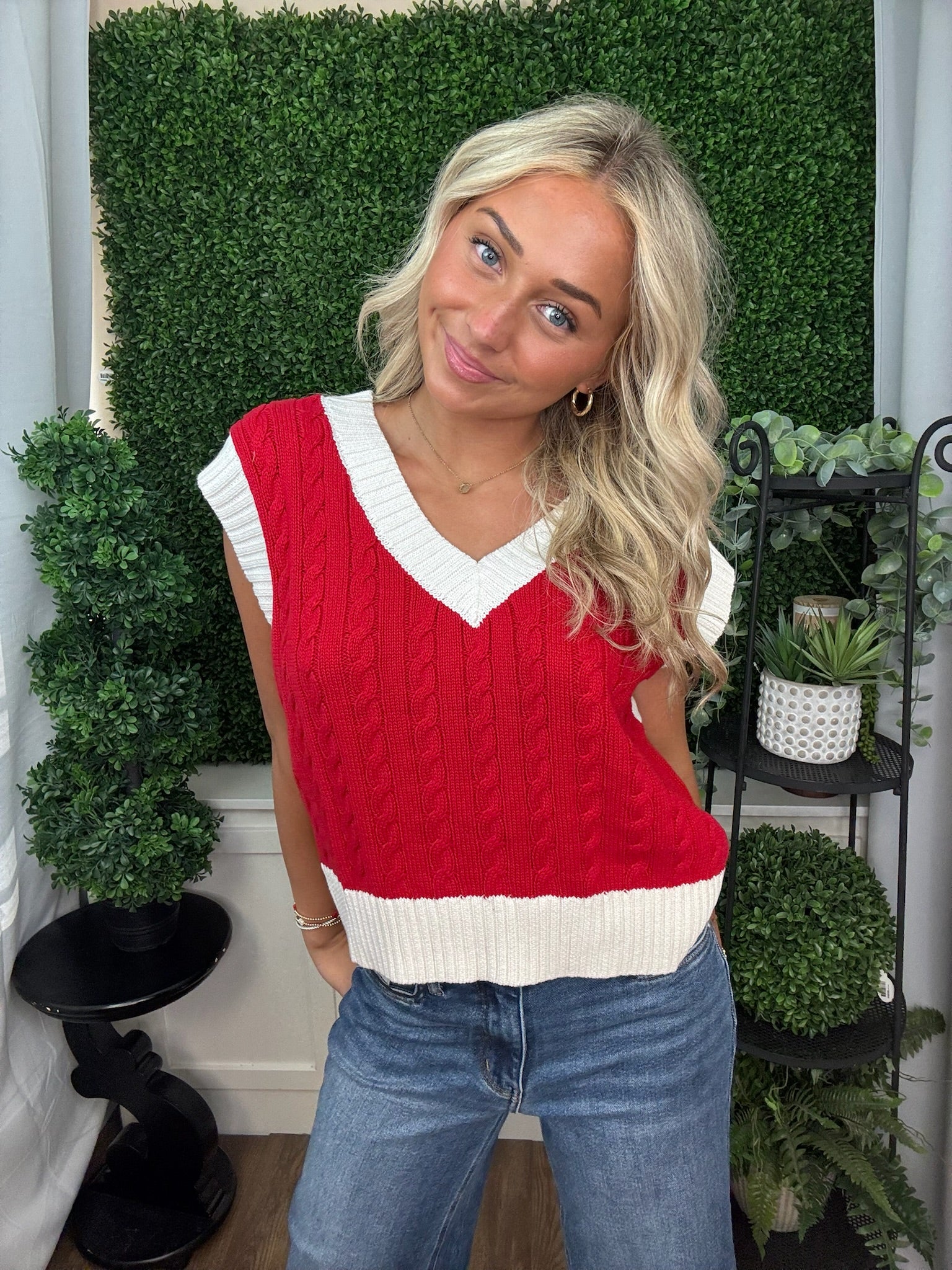 Relaxed Fit Cable Knit V Neck Sleeveless Top - Red