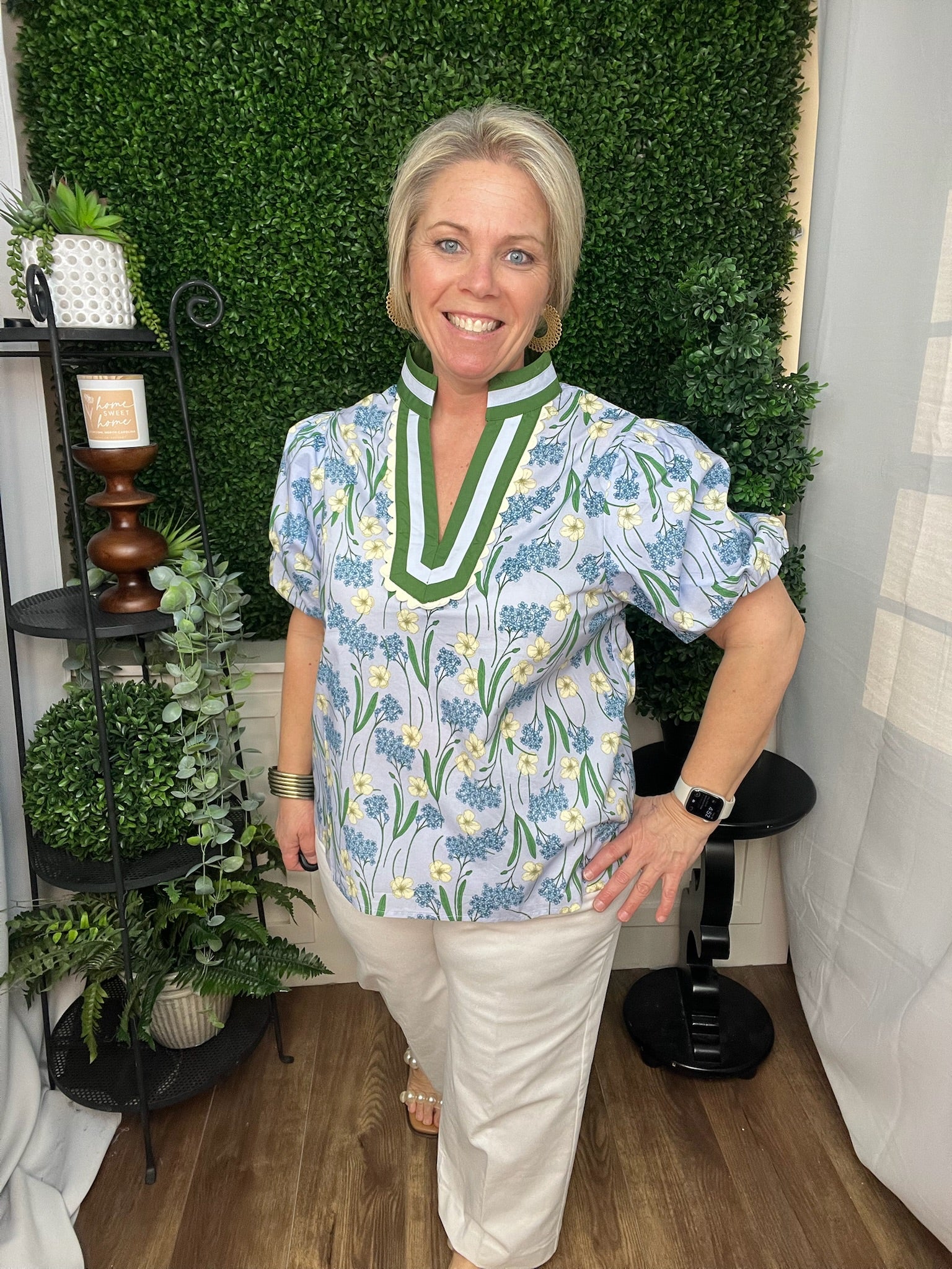 SHORT SLEEVE FLORAL V NEXT BLOUSE