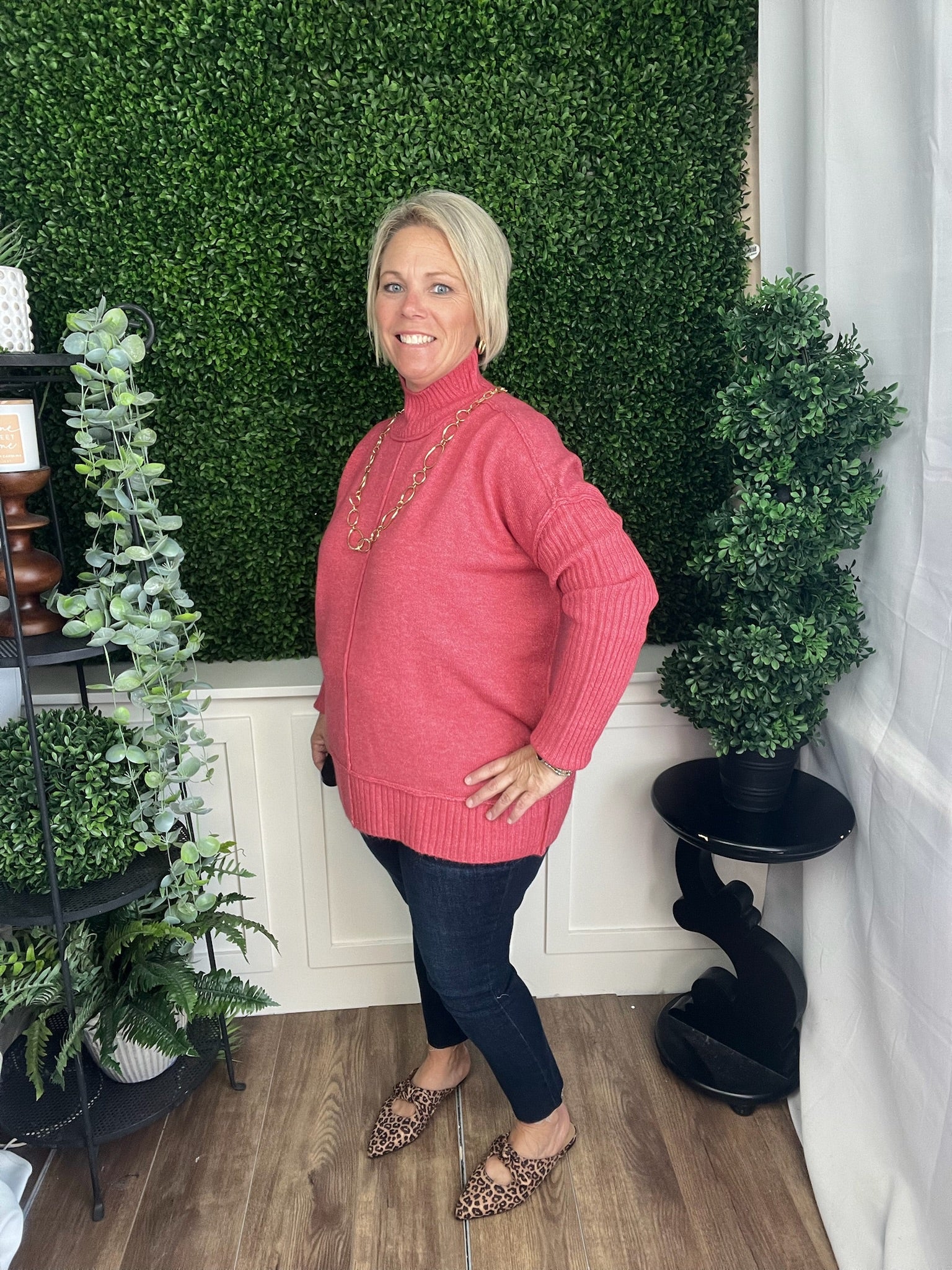 SOLID TURTLENECK PULLOVER SWEATER