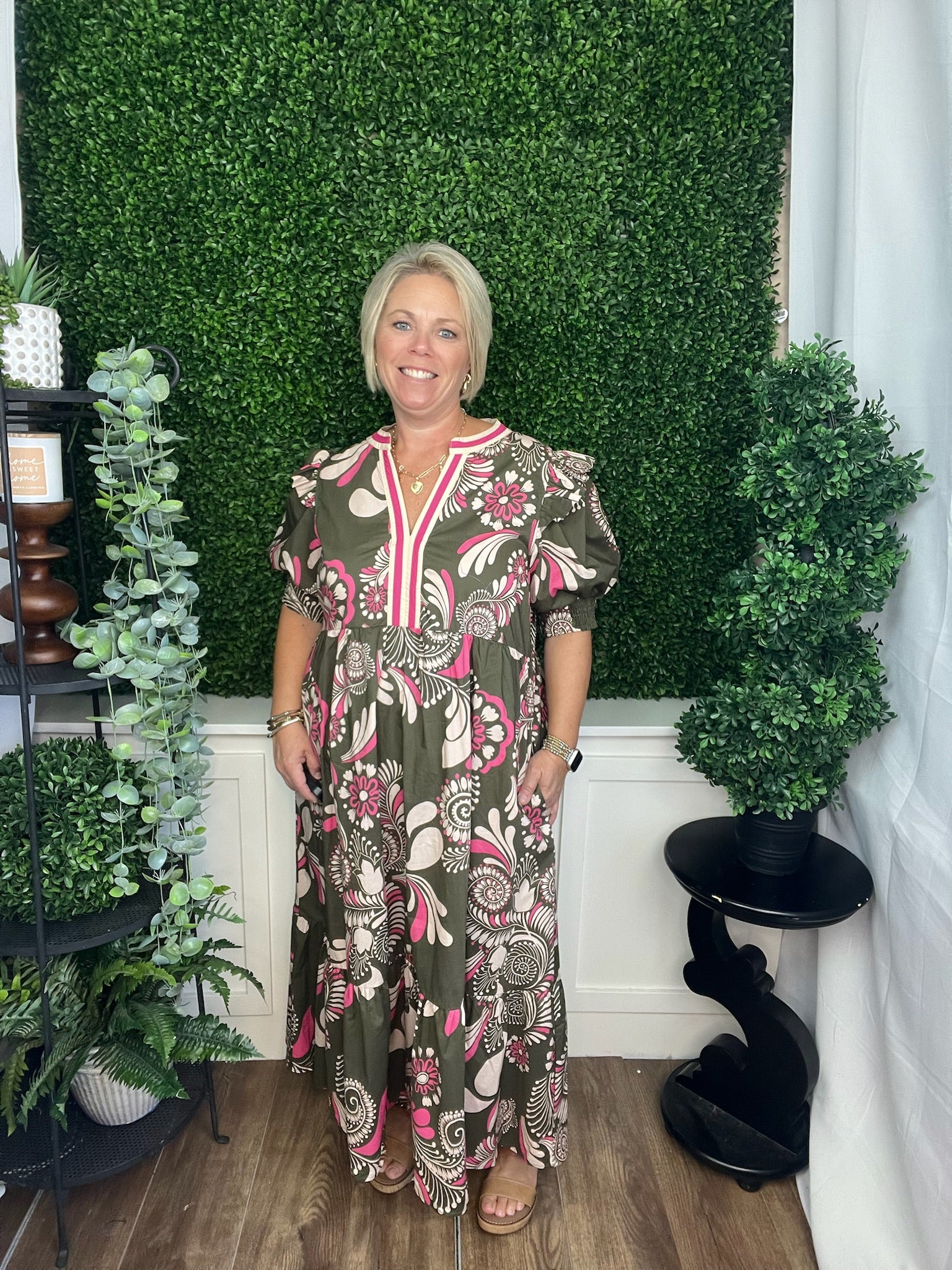 PAISLEY PATTERN SMOCKED SHORT SLEEVE TIERED MIDI DRESS