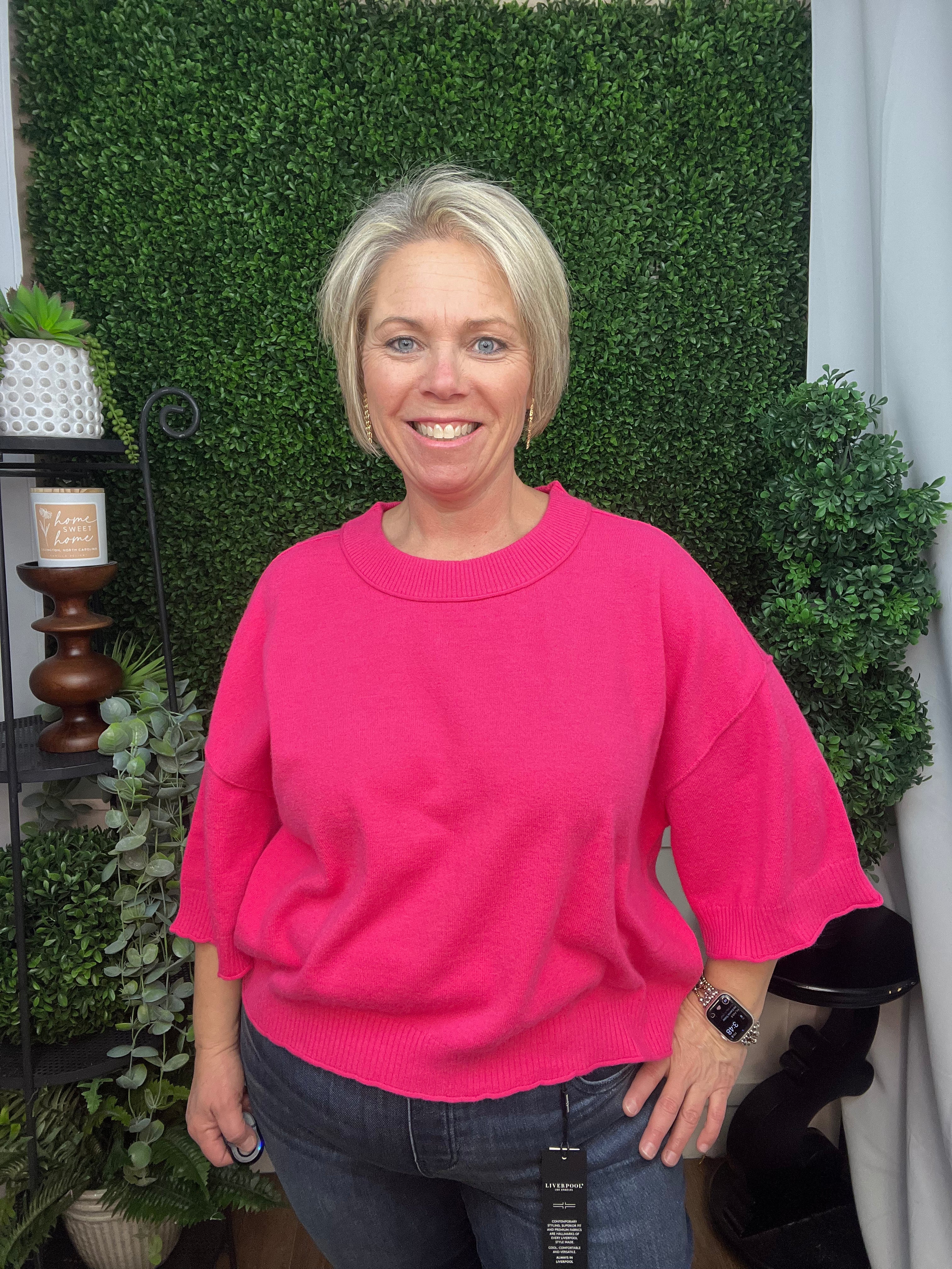 CREW NECK 3/4 SLEEVE TOP - GREEN/PINK