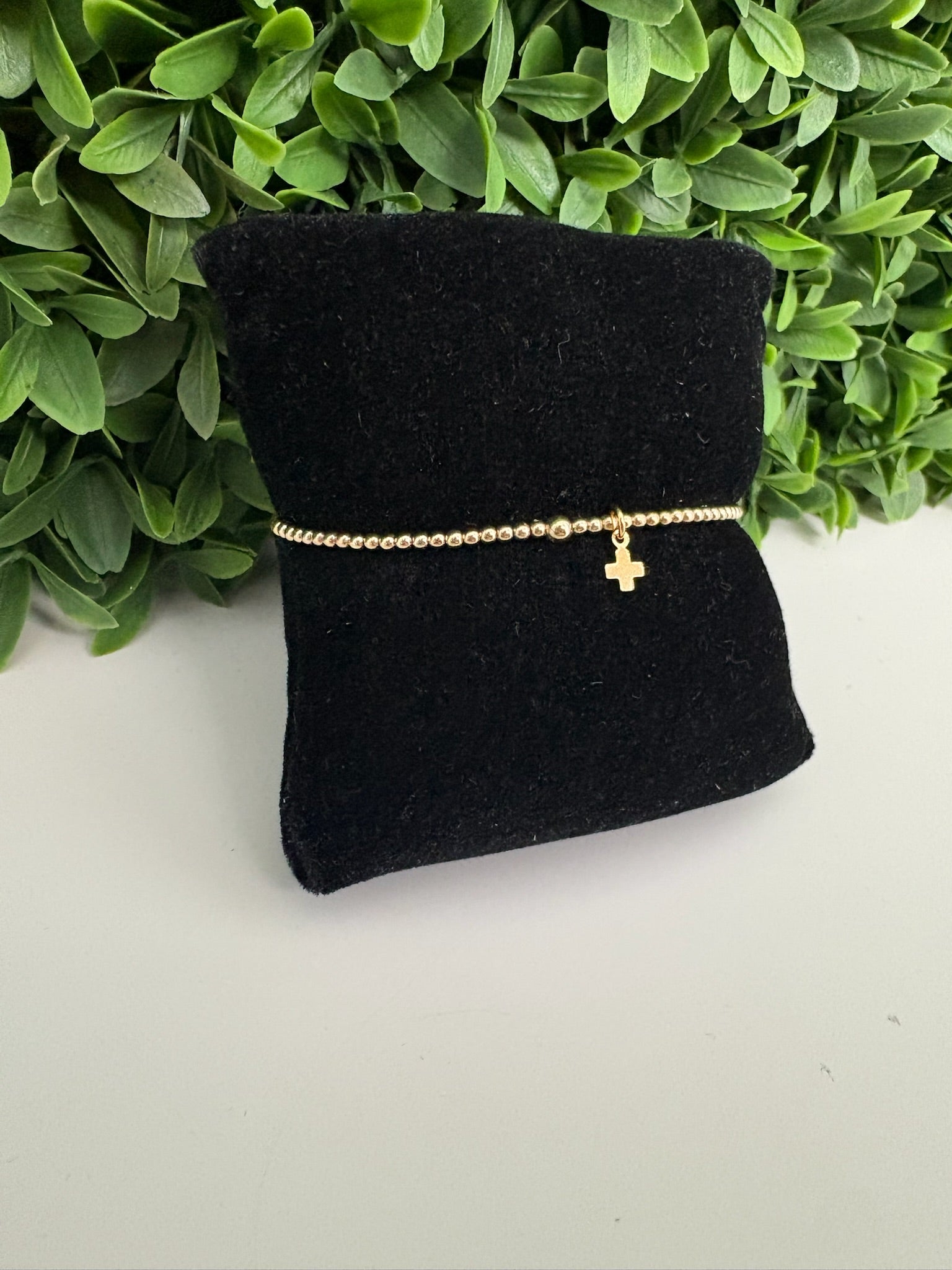 CLASSIC GOLD 2MM BEAD BRAC-SIGNATURE CROSS SMALL GOLD CHARM