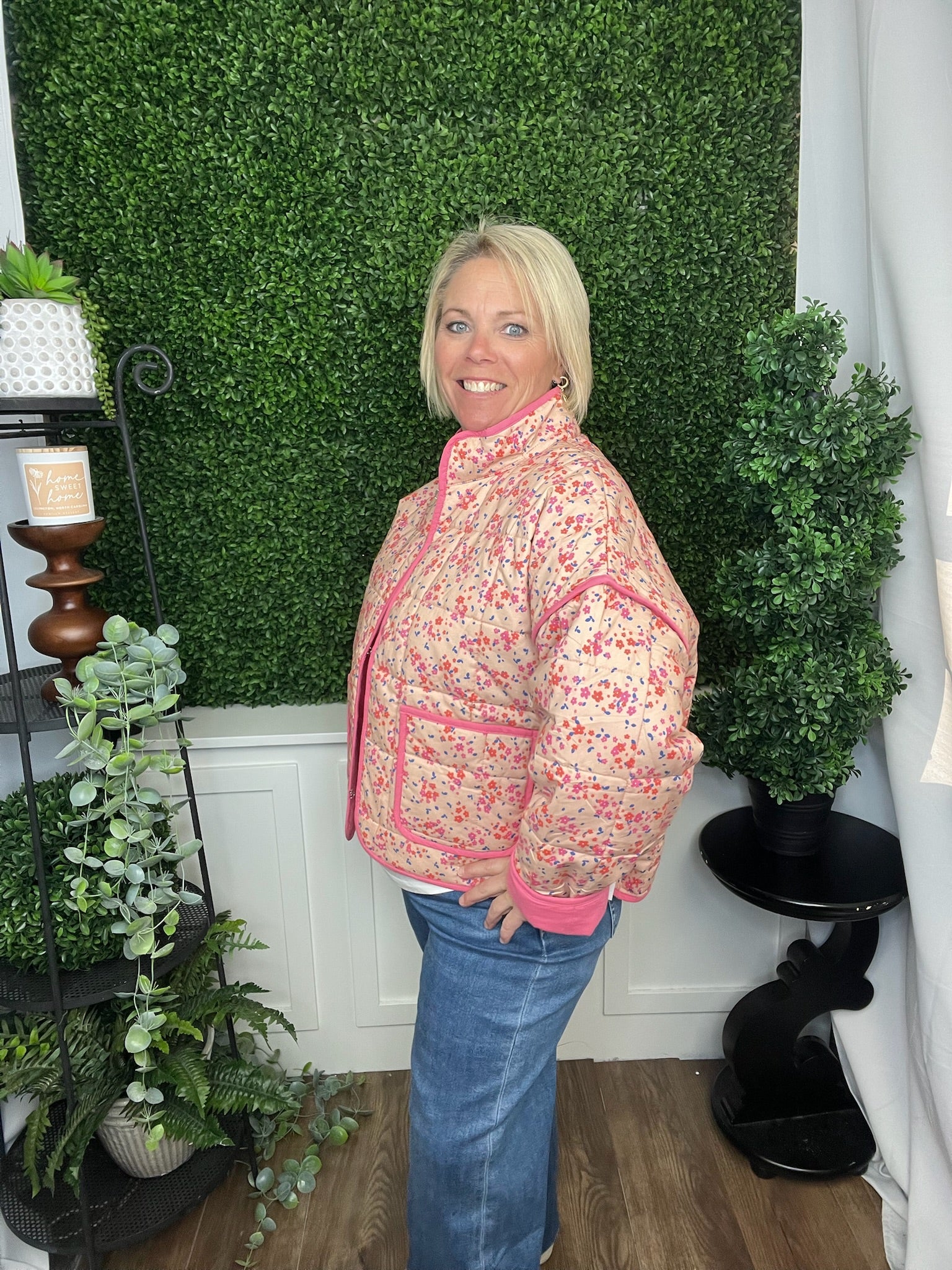 PINK DAINTY FLORAL LIGHTWEIGHT QUILTED JACKET