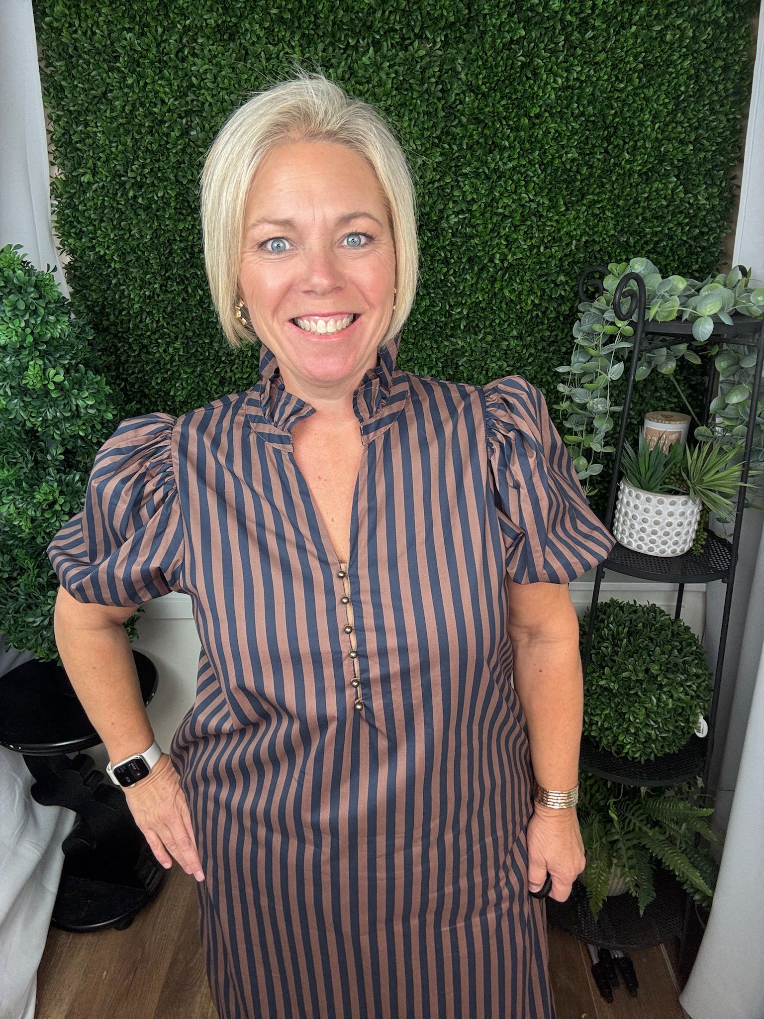 STRIPED PUFF SLEEVE DRESS - NAVY BROWN