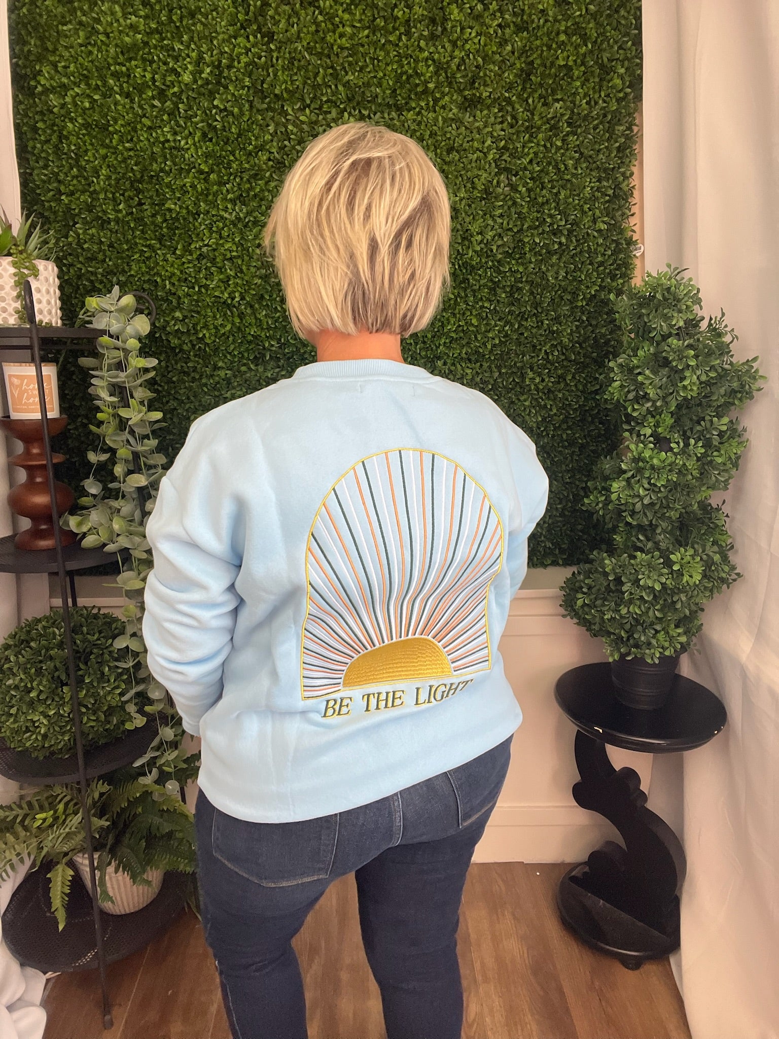 DILARA CREWNECK SWEATSHIRT - LIGHT