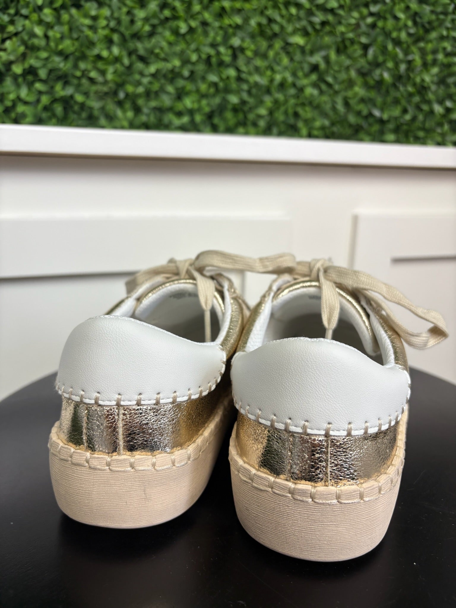 FRIEND ZONE - GOLD CRINKLE METALLIC