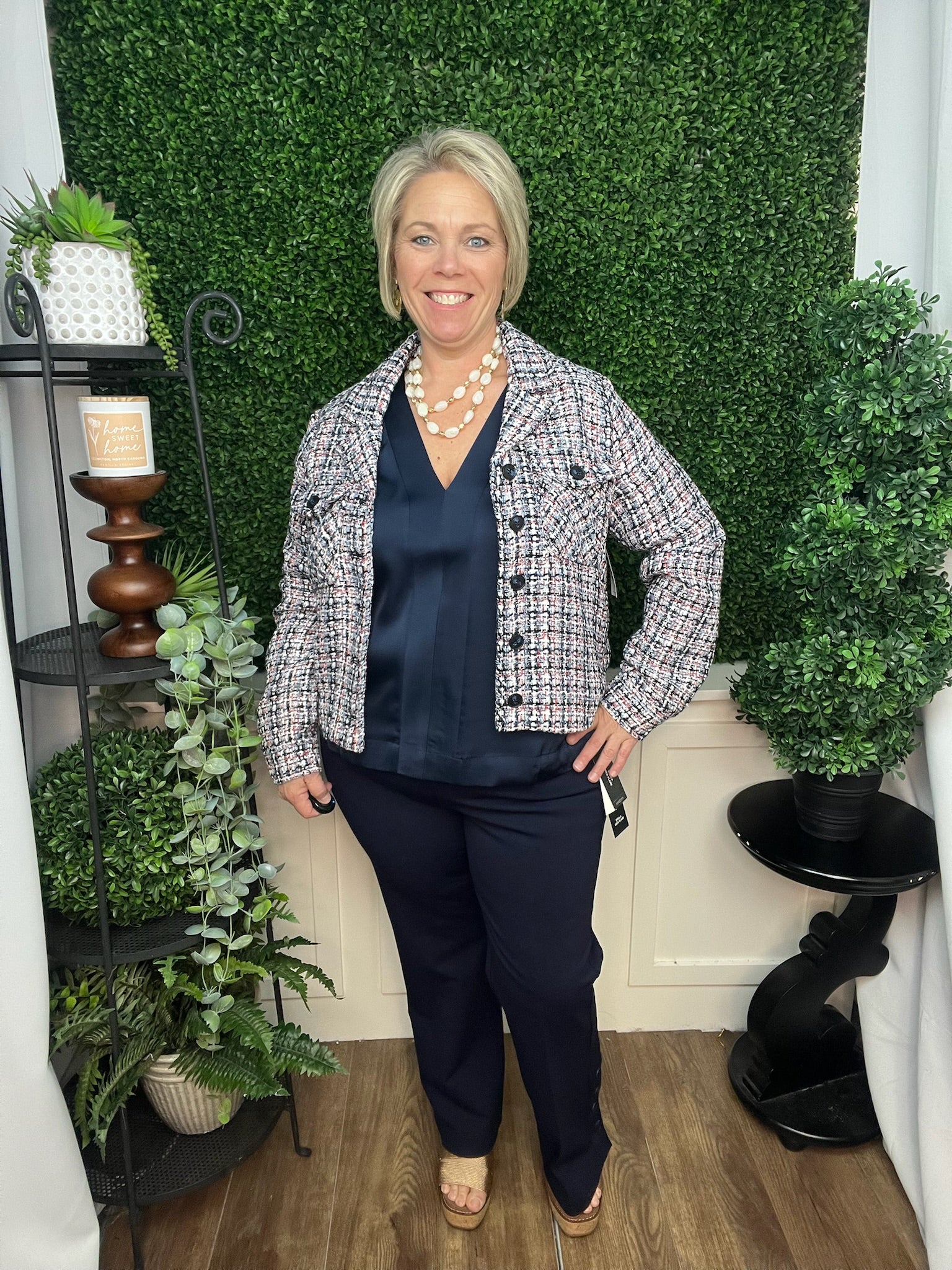 SLVLSS V-NECK WOVEN-TO-KNIT TOP DARK NAVY