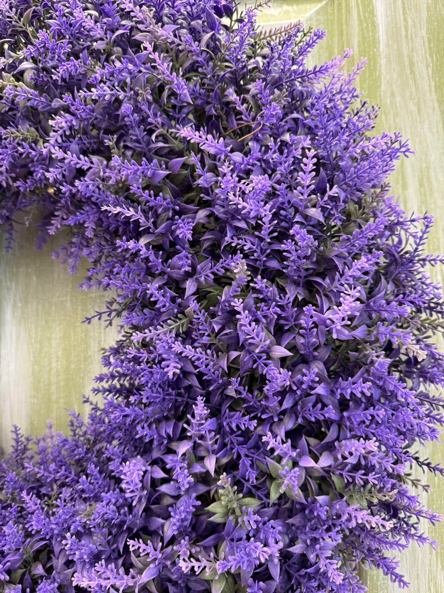 PL UV LAVENDER GARDEN WREATH 24"