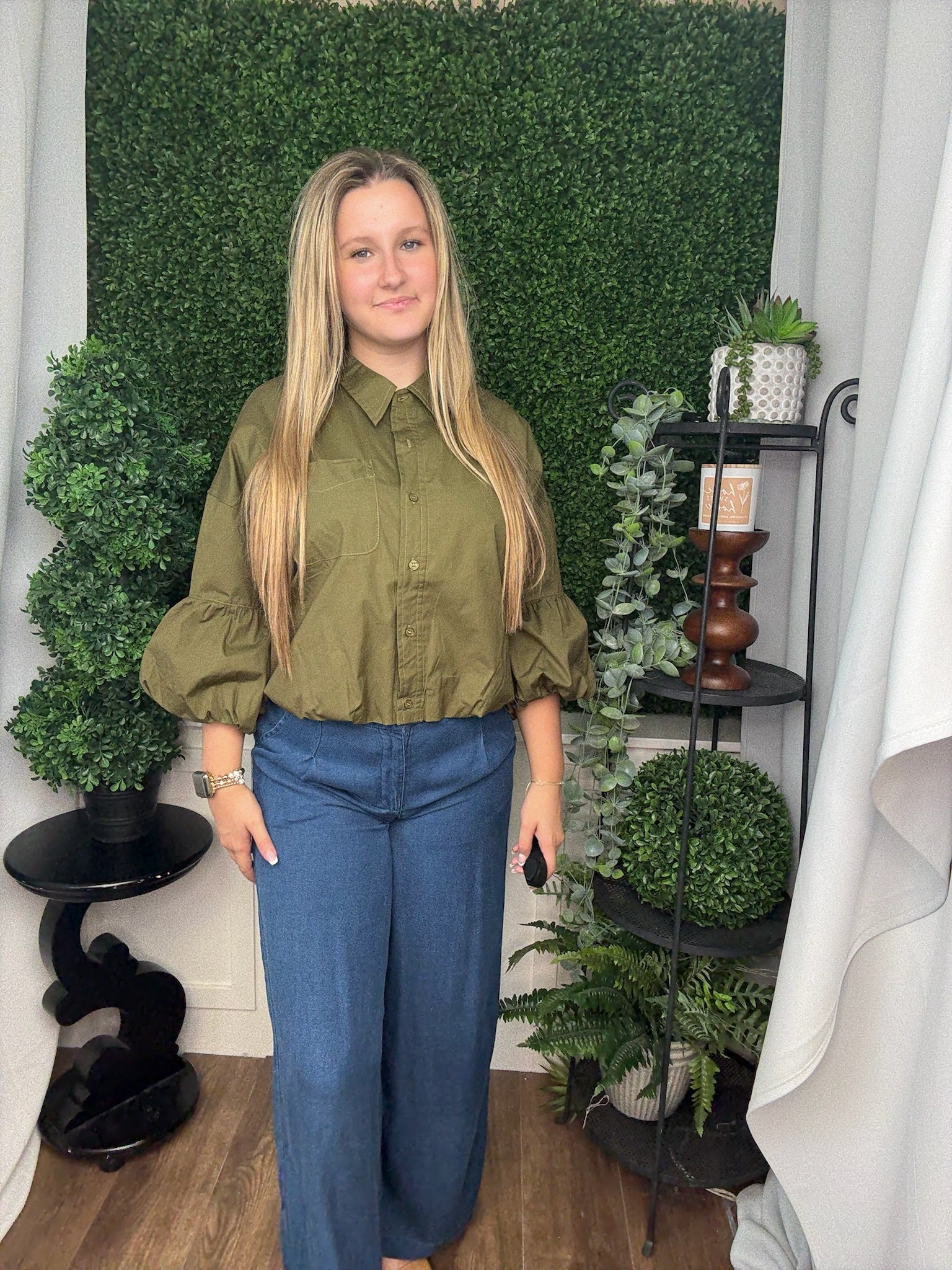 BUTTON DOWN BUBBLE SLV TOP - ASH OLIVE