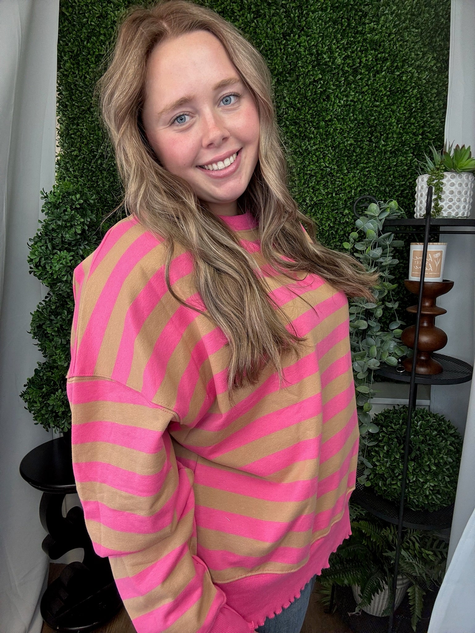 COLOR BLOCK STRIPED LETTUCE HEM DETAIL - PINK/TAUPE