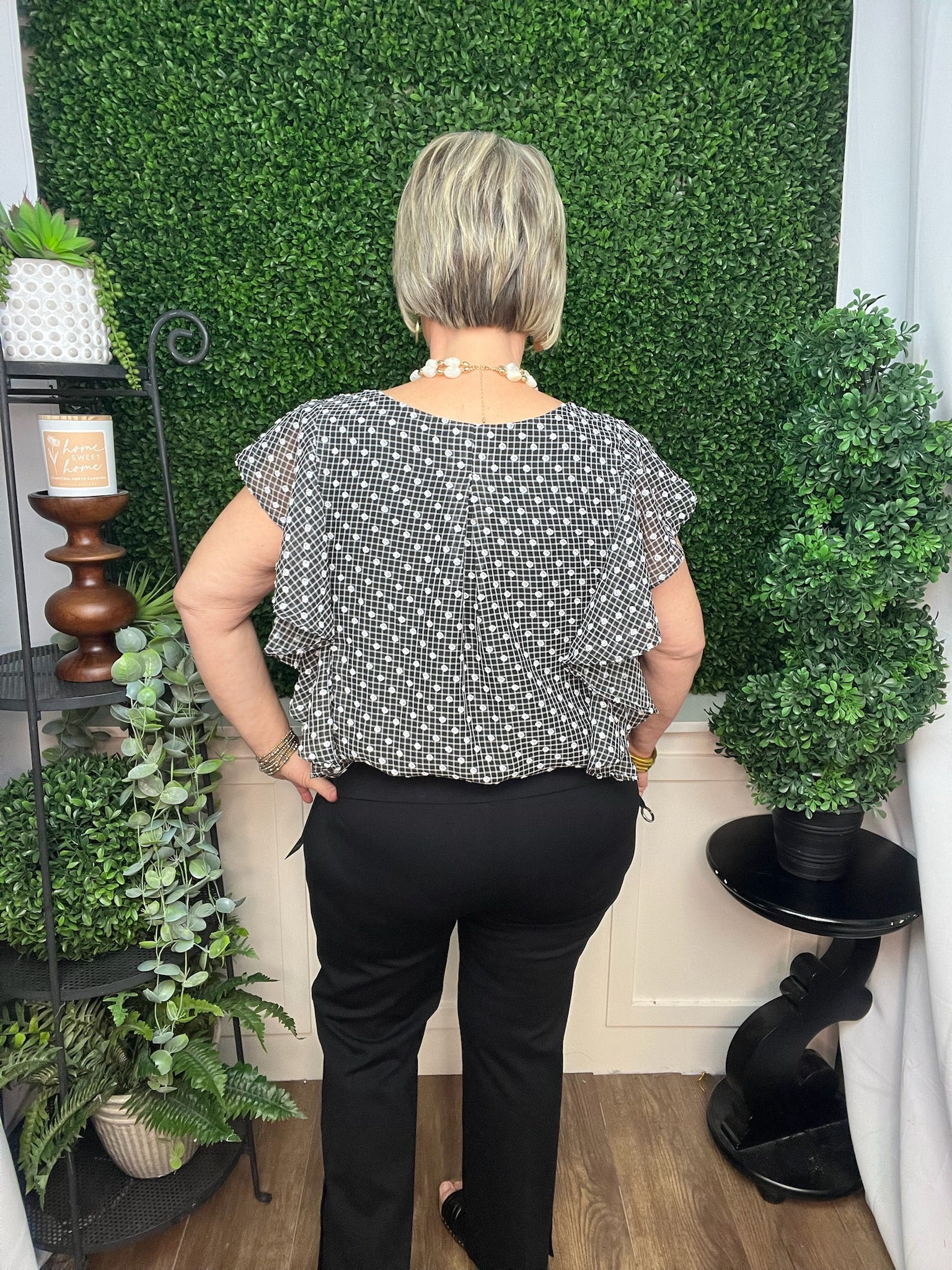 SHORT RUFFLE SLEEVE DRAPED FRONT WOVEN BLOUSE BLK/WHT PLAID