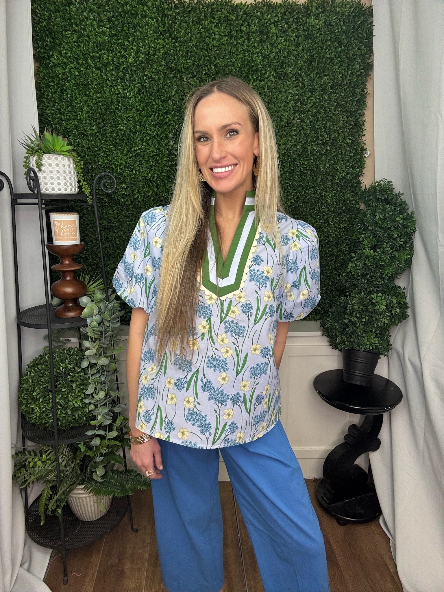 SHORT SLEEVE FLORAL V NEXT BLOUSE