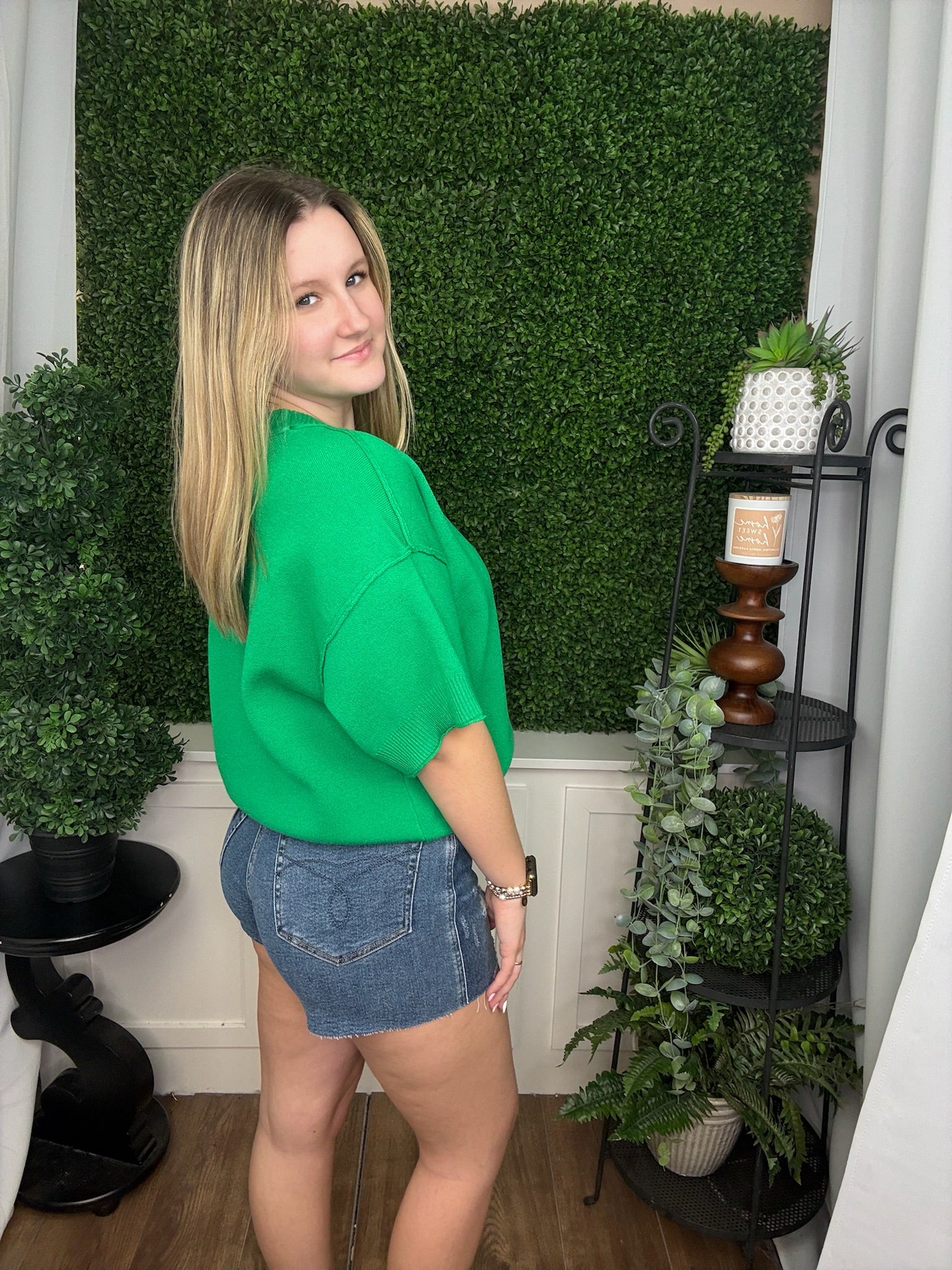 RAW EDGE ACCENT COMFY SWEATER TOP - KELLY GREEN