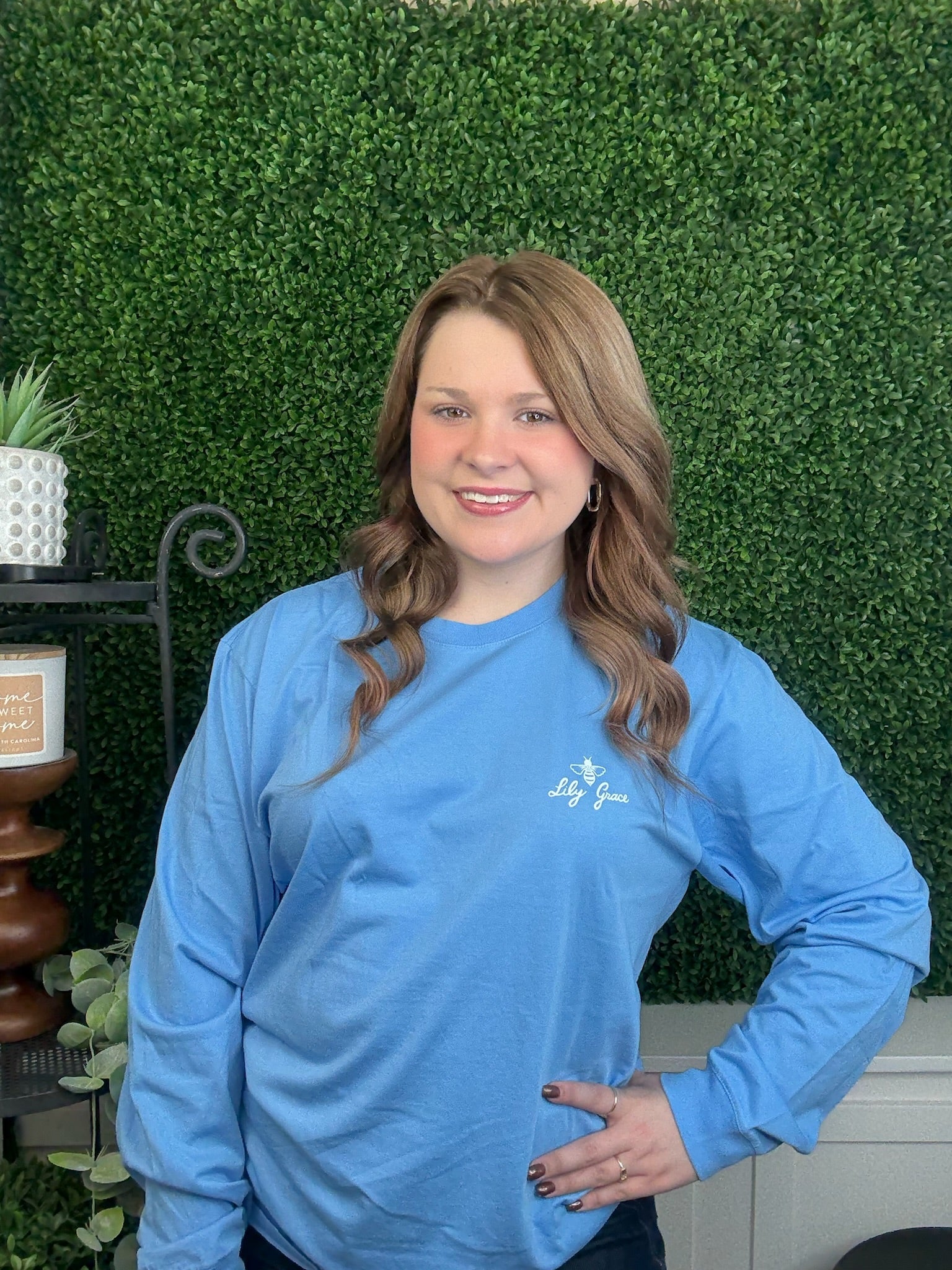 SO VERY MERRY NUTCRACKER LS AZURE