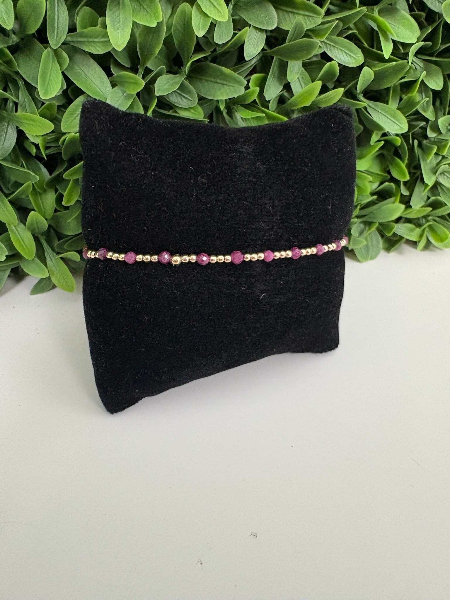 EXT GEMSTONE GOLD SINCERITY PATTERN 3MM BEAD BRAC - RUBY