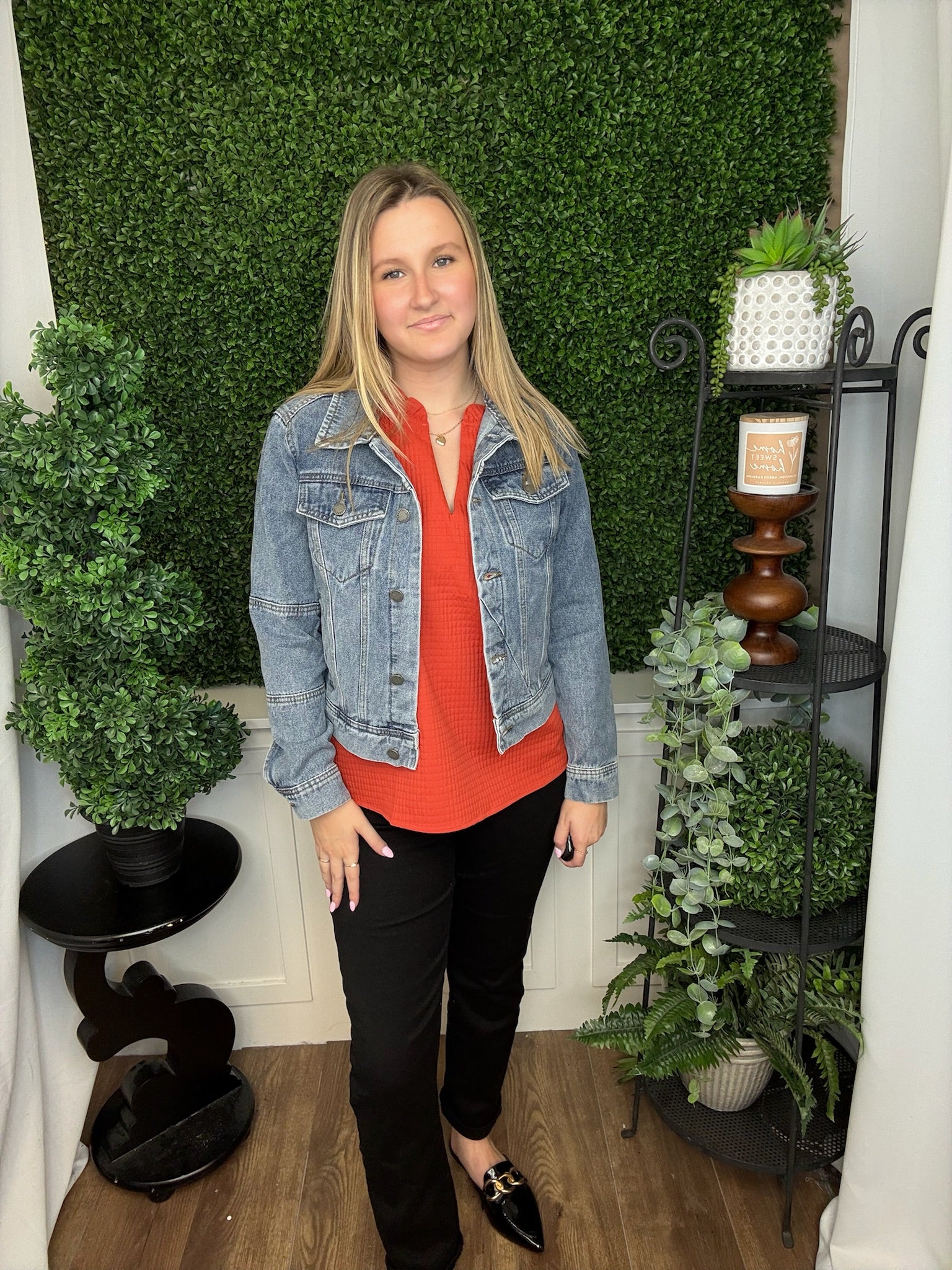 FITTED DENIM JACKET W/BACK TIGER PATCH PRINT - MEDIUM WASH