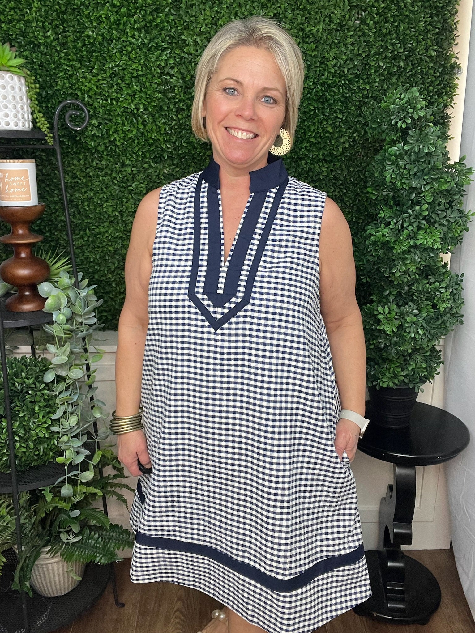 SLEEVELESS GINGHAM NAVY DRESS