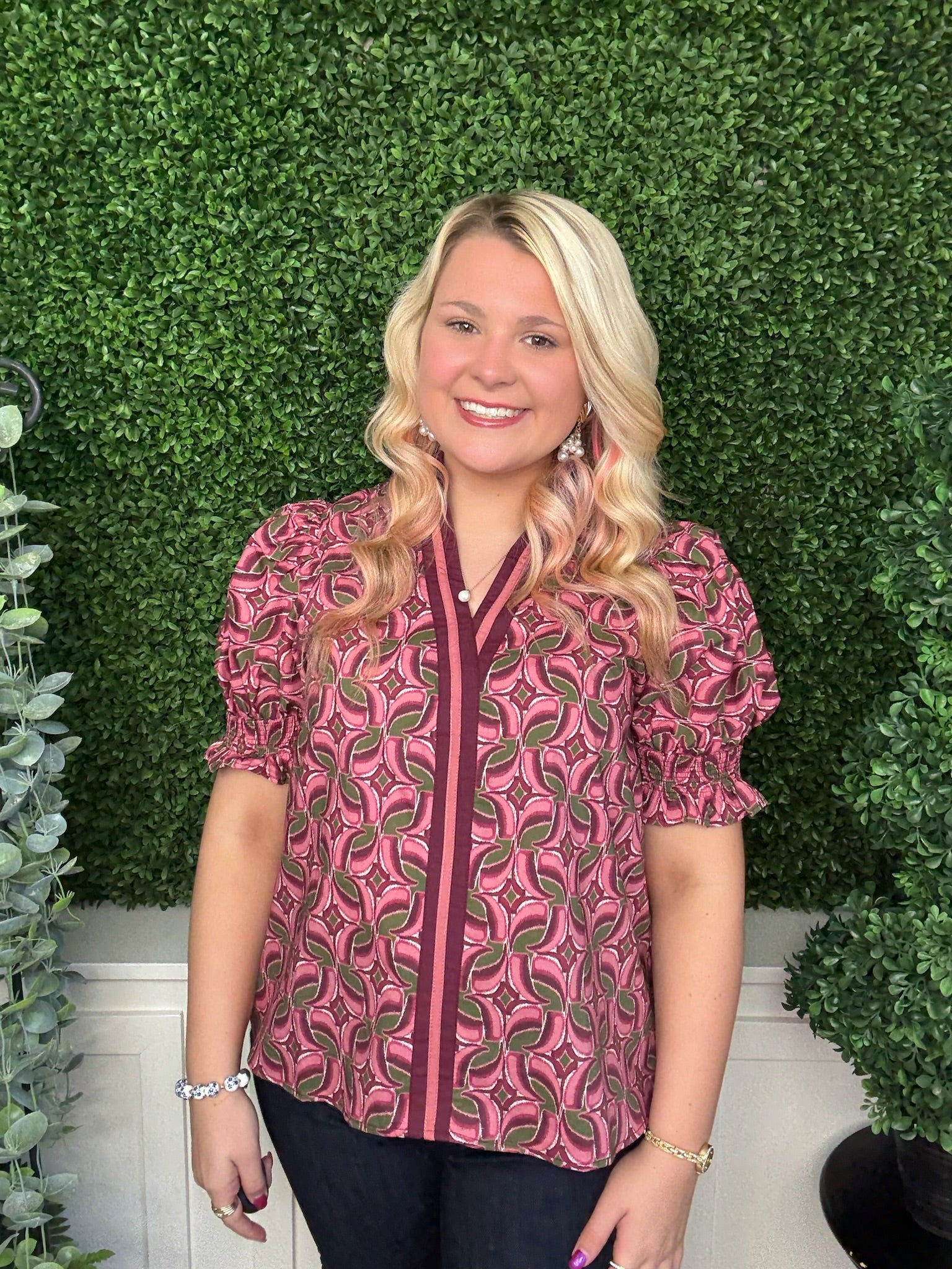 ABSTRACT PATTERN SHORT SLEEVE PUFF TOP - WINE