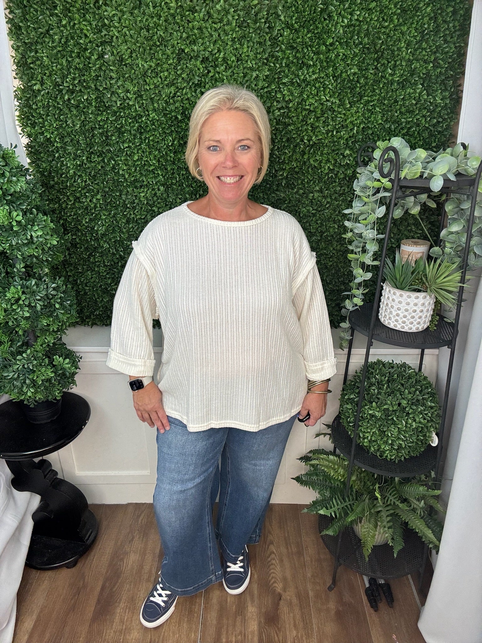 3/4 FOLDED SLEEVE KNIT TOP - OFF WHITE/ R. BLUE