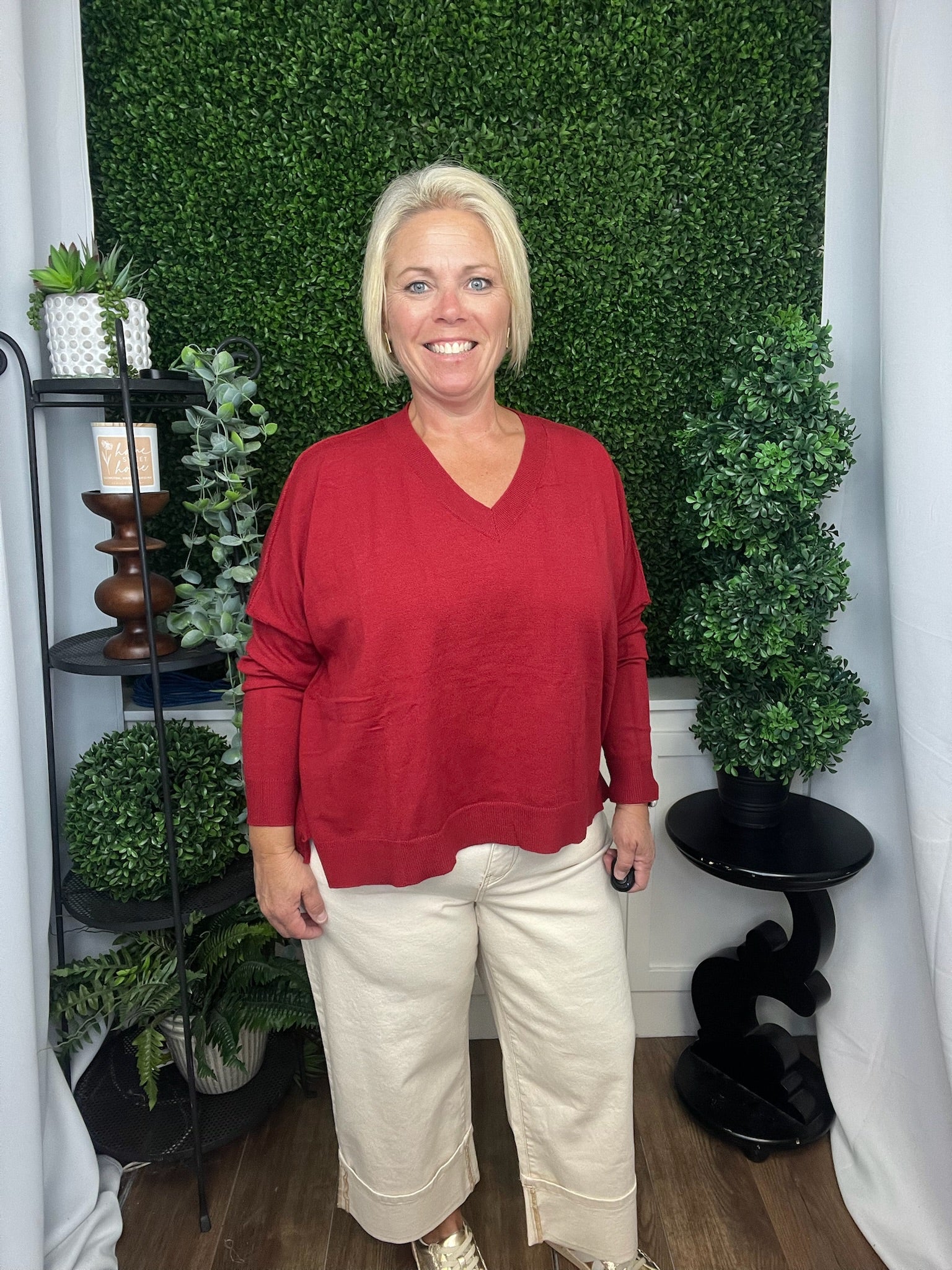 SOLID VNECK LS SWEATER - MERLOT