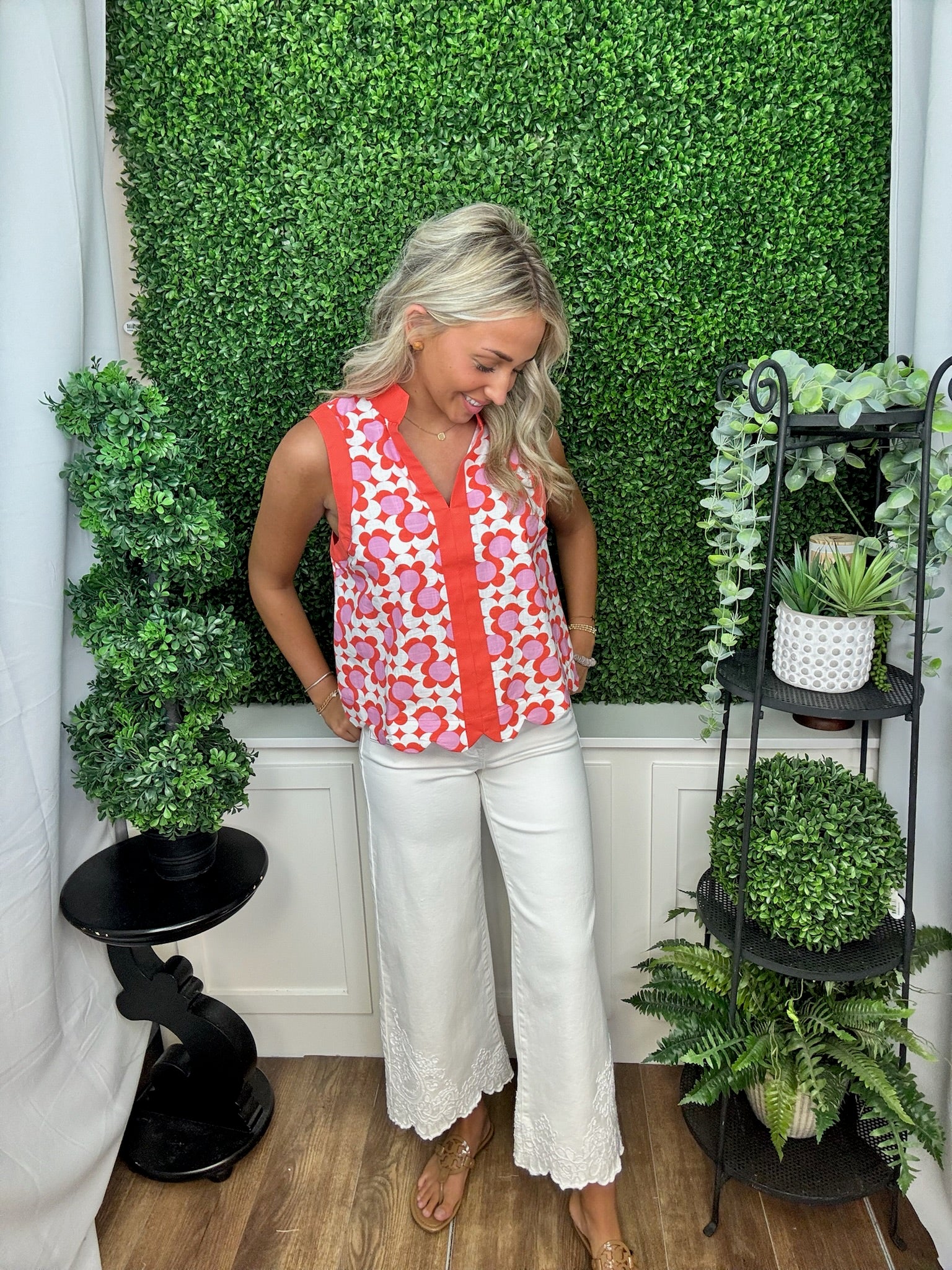 Coral Floral Sleeveless Scalloped Hem Top