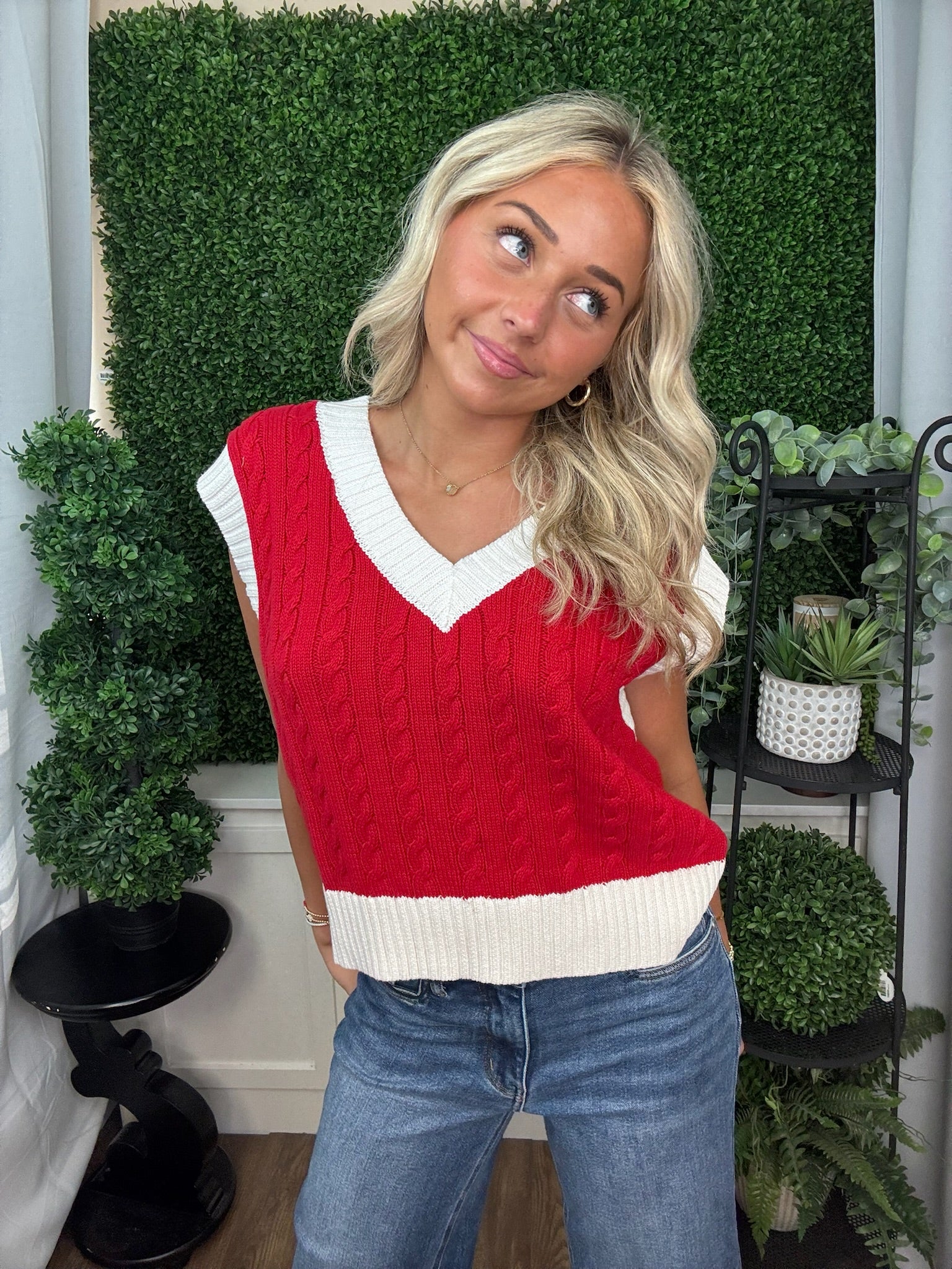Relaxed Fit Cable Knit V Neck Sleeveless Top - Red