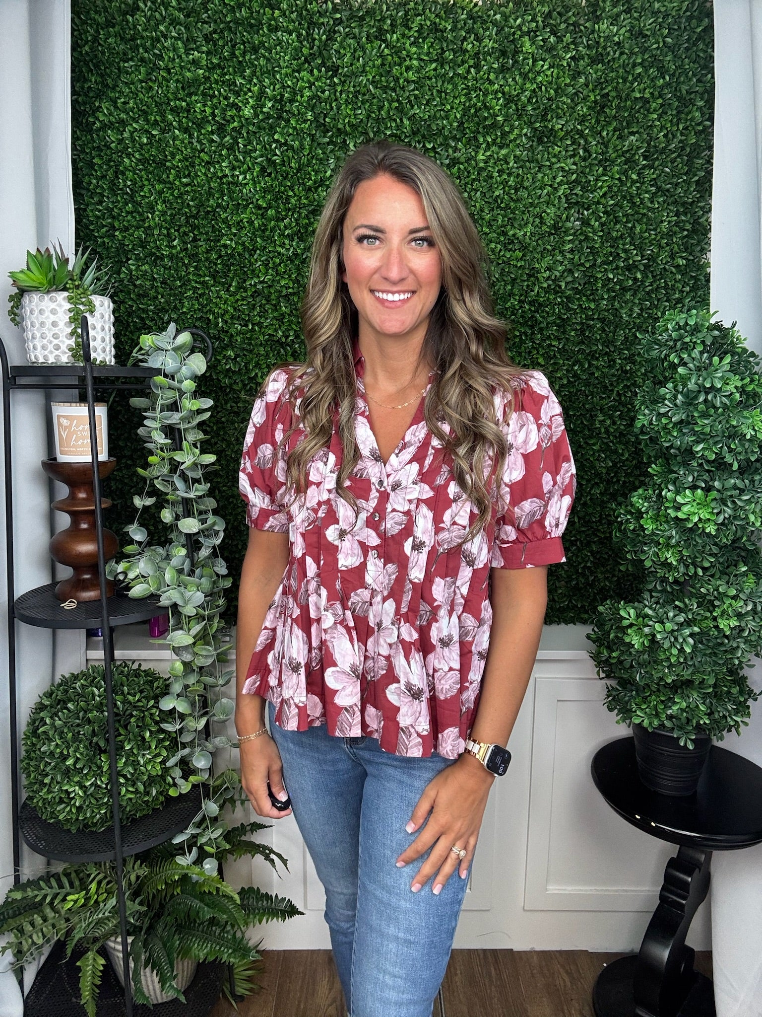 FLORAL PRINT SHORT PUFF SLEEVE PINTUCK TOP - MERLOT