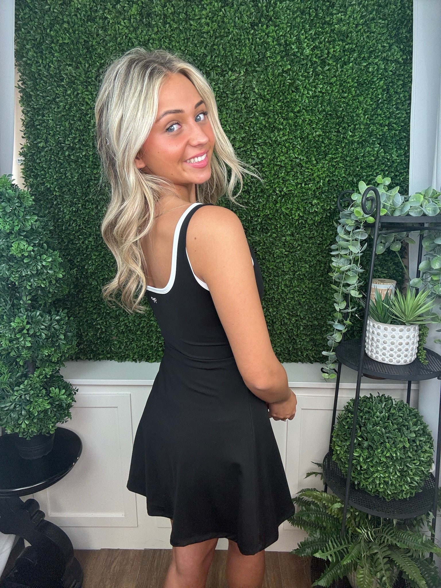 WRAPPED SCALLOP DRESS-BLACK