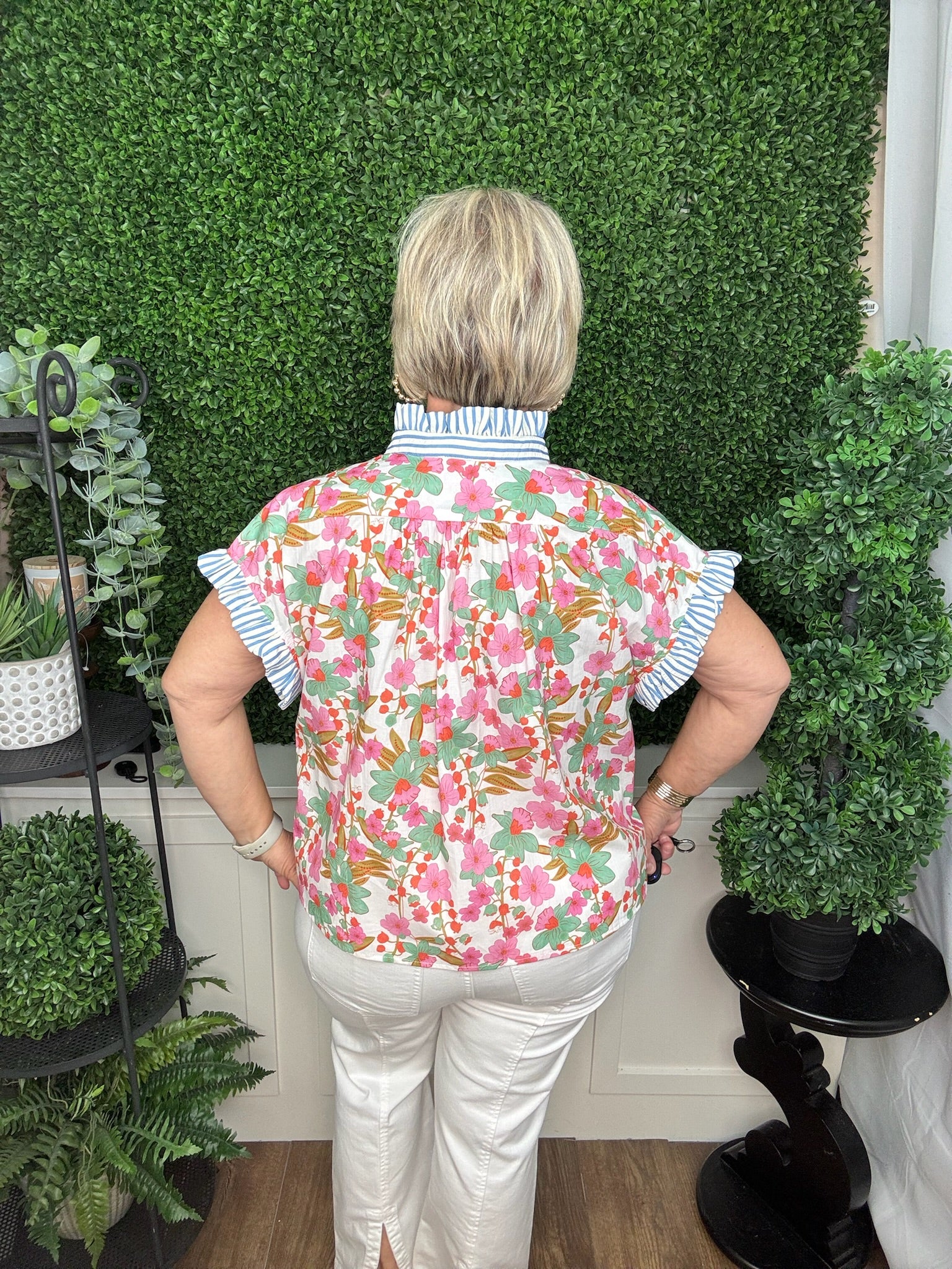 Garden Party Ruffle Collar Floral Top