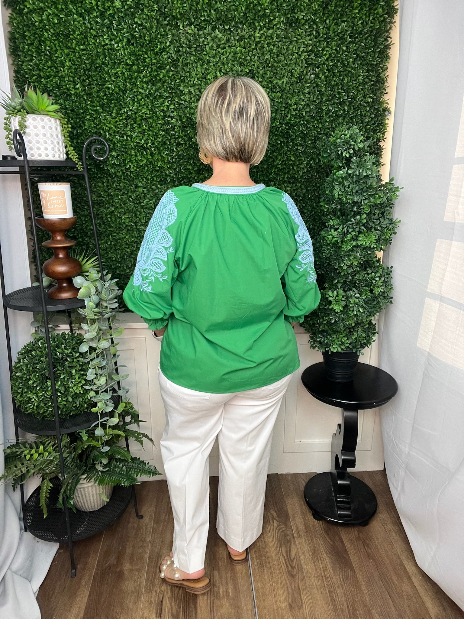 SHORT SLEEVE VNECK BLOUSE